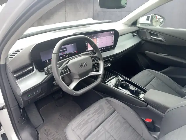 Audi Q3 TDI 110 kW  intense Ansicht 9