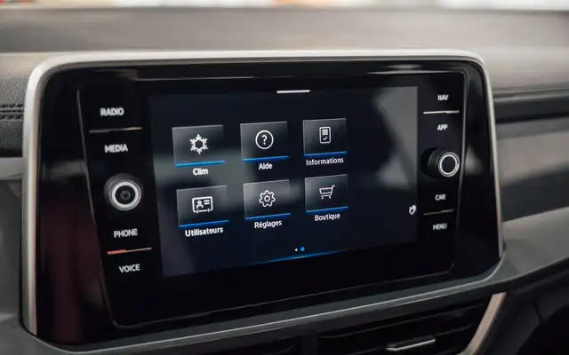 Volkswagen T-Roc view 22