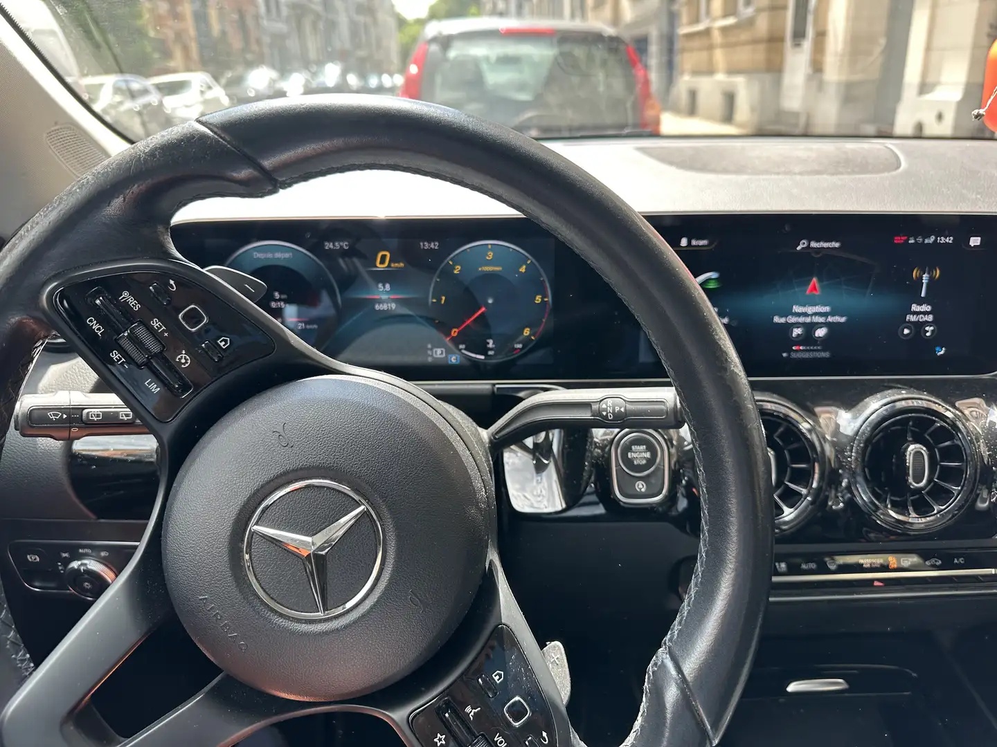 Mercedes-Benz GLA 200 d Business Solution - 2