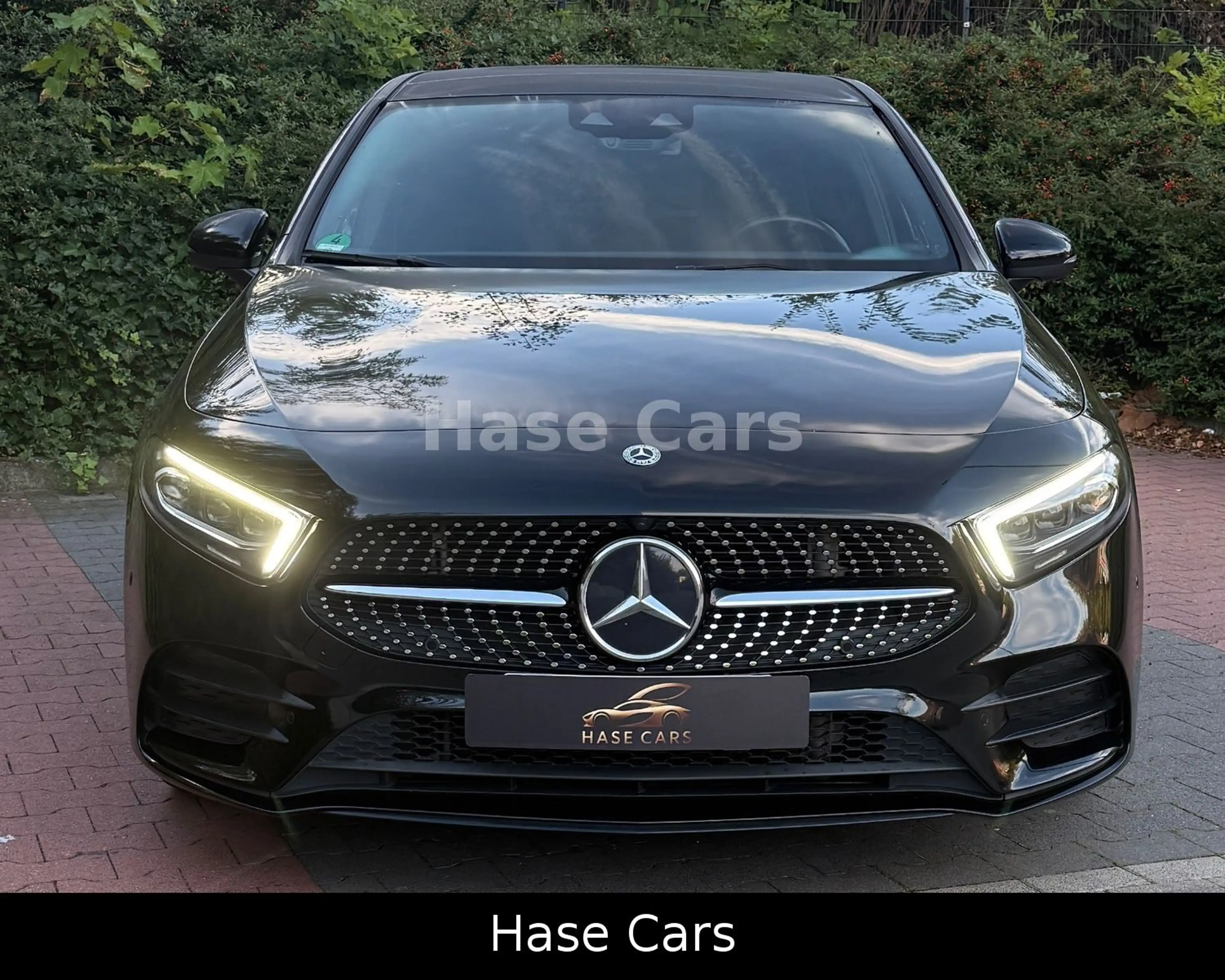 Mercedes-Benz A 250 *AMG*360*Pano*Keyless*Burmester*Multibeam* — photo 2
