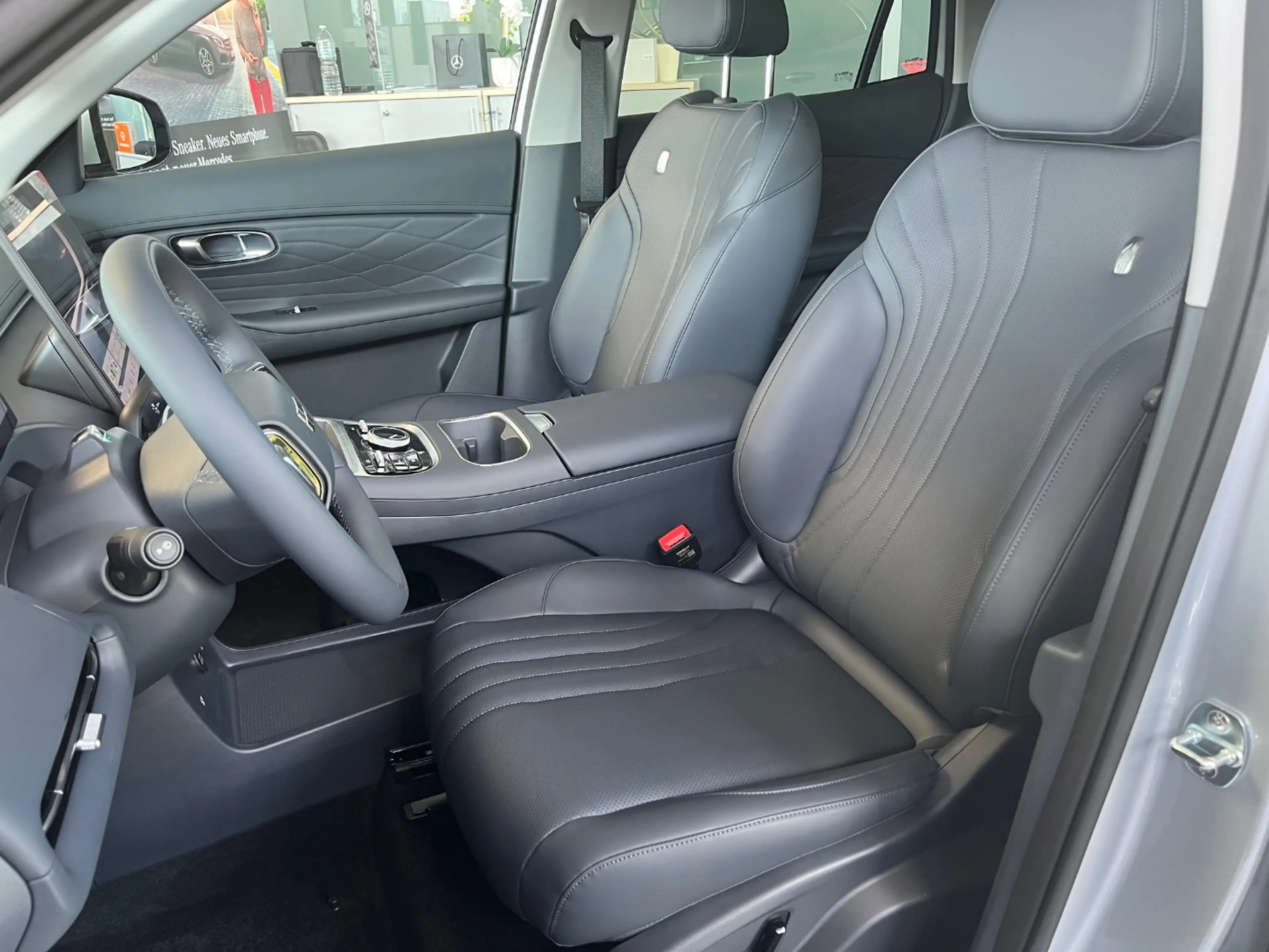 Geely Starray EM-i LED+29,8 kWh+136km WLTP+PTS+PRO+ — photo 9