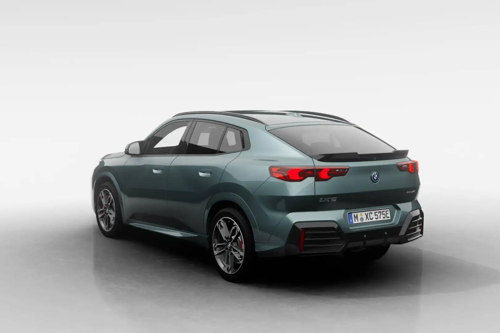 BMW iX2 eDrive20 M Sport Edition | M Sport Pro | Innovatio Verde - 2