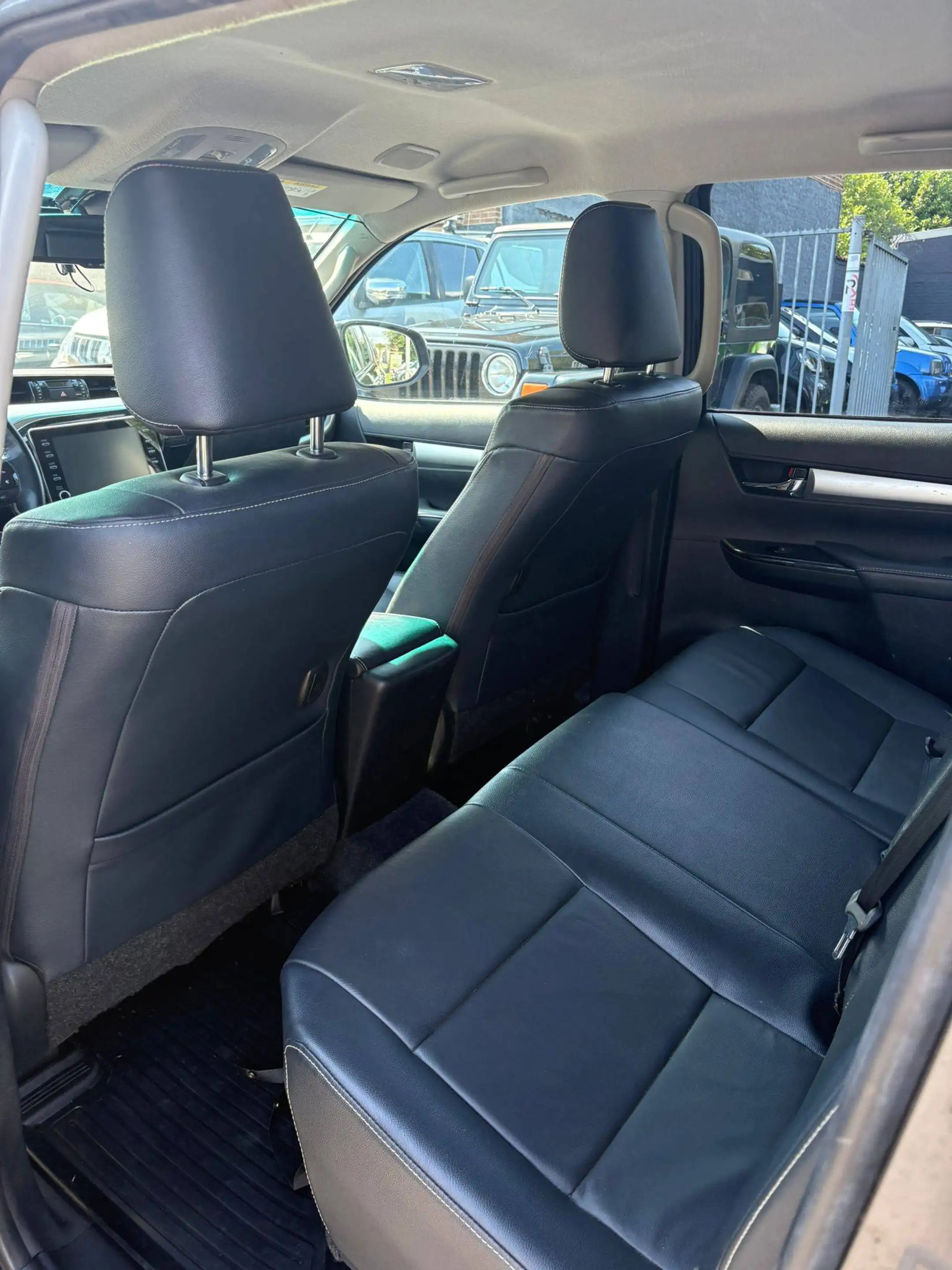 Toyota Hilux 2.8 D-4D 4WD Lounge/1.Owner/Belgium Car/3.5 Trekking/Tractable — photo 10