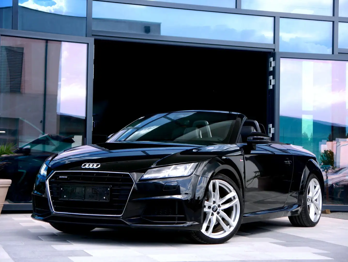 Audi TT 2.0 TFSI quattro Cabrio S-LINE *Virtual Cockpit & Schwarz - 2
