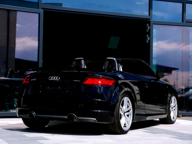Audi TT 2.0 TFSI quattro Cabrio S-LINE *Virtual Cockpit & — photo 6