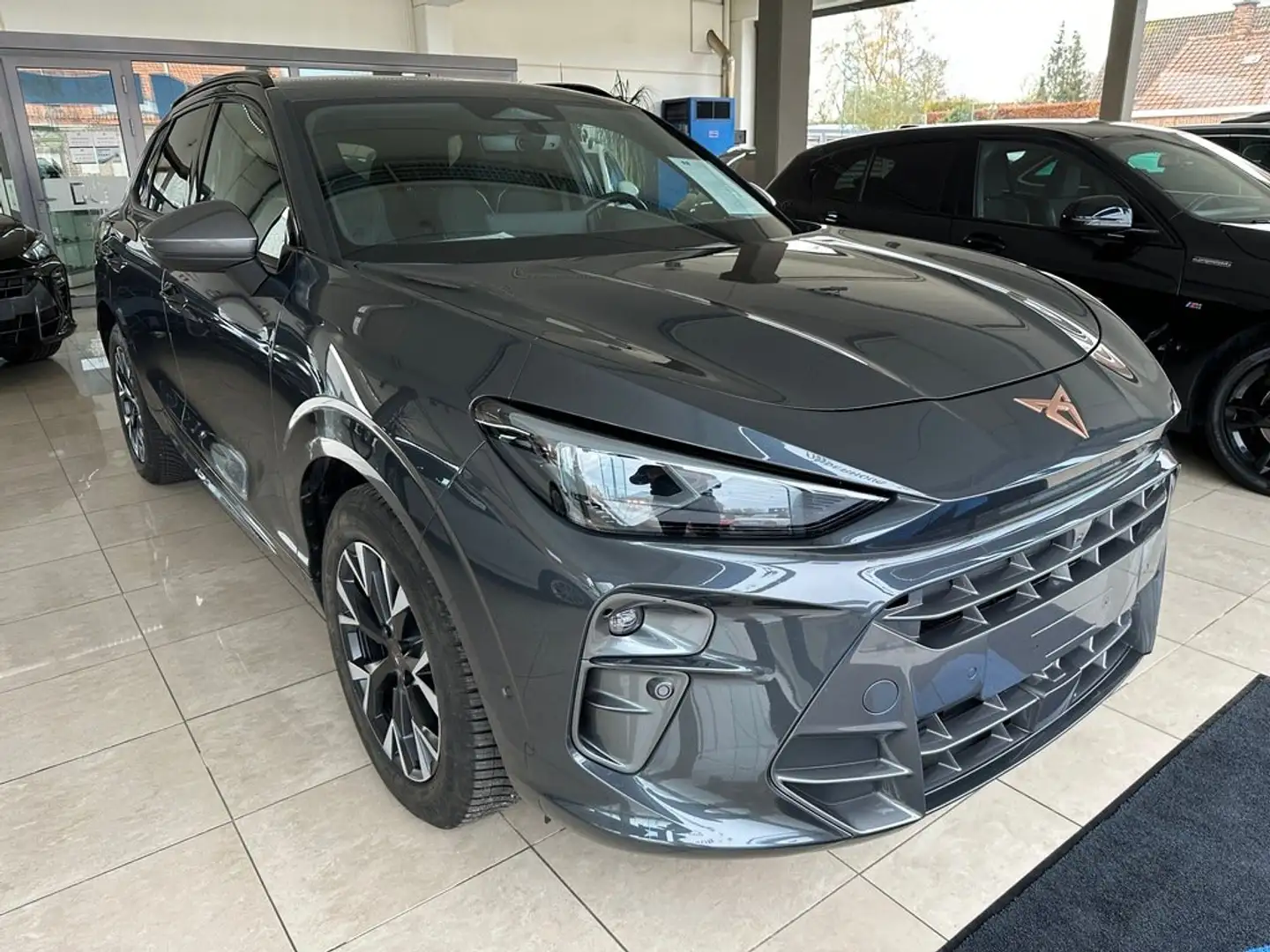 CUPRA Terramar 1.5 TSI DSG|360° Camera|Sfeer|Intelligent Drive Gris - 1