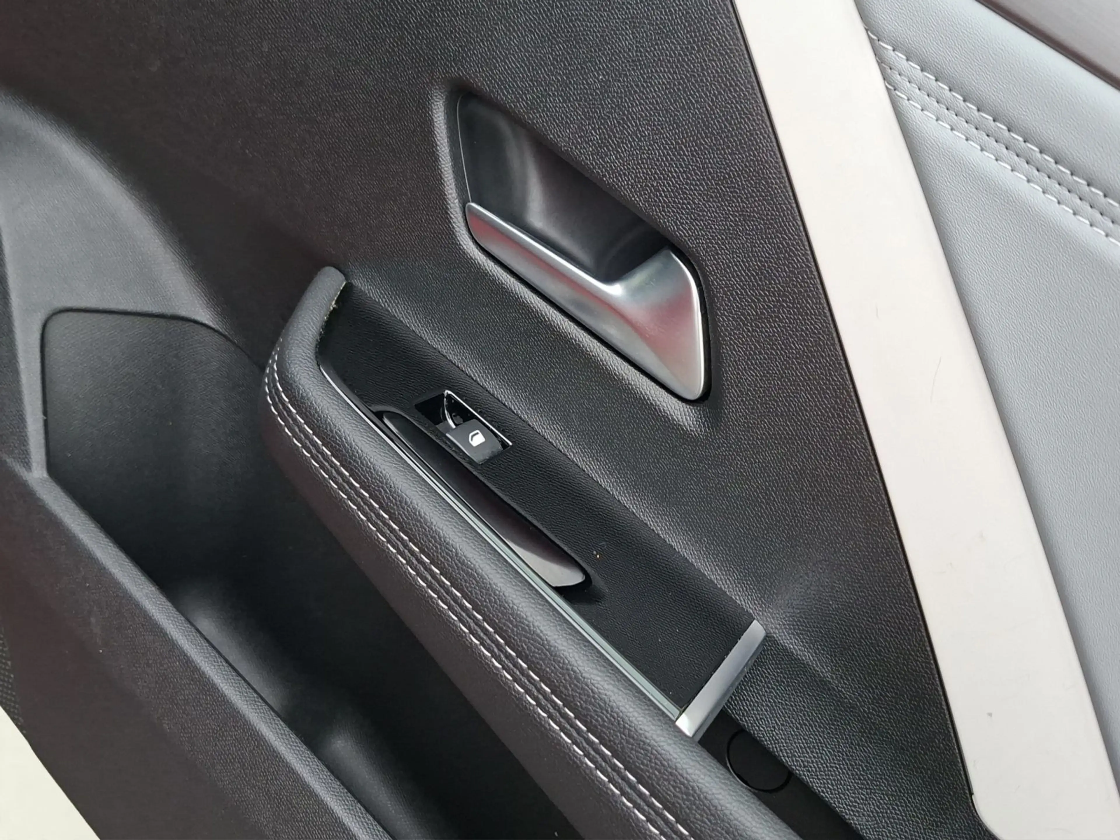 Opel Astra Sports Tourer Elegance 1.5 Diesel (96 kW/ — photo 16