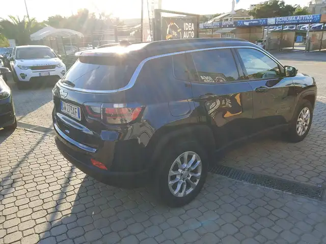 Jeep Compass view 4