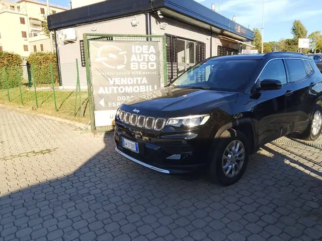 Jeep Compass view 3