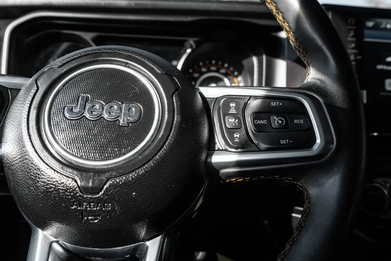 Jeep Wrangler снимка Jeep Wrangler