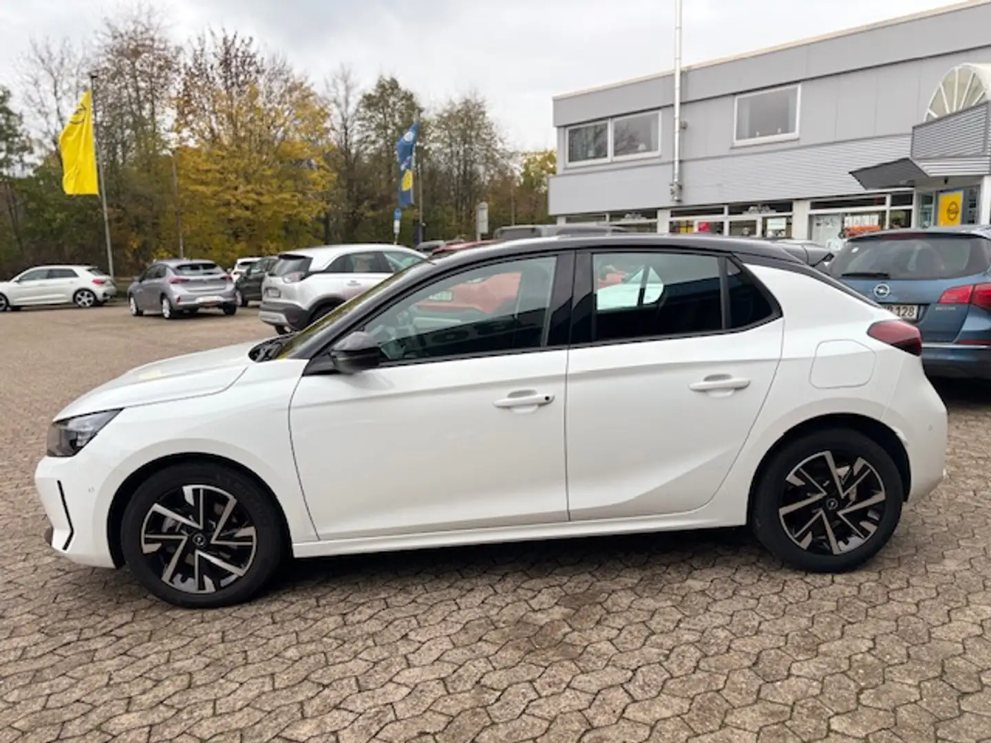 Opel Corsa 1.2 GS PDC V+H+180CAM/MULTI-RADIO/Allwetter Weiß - 2