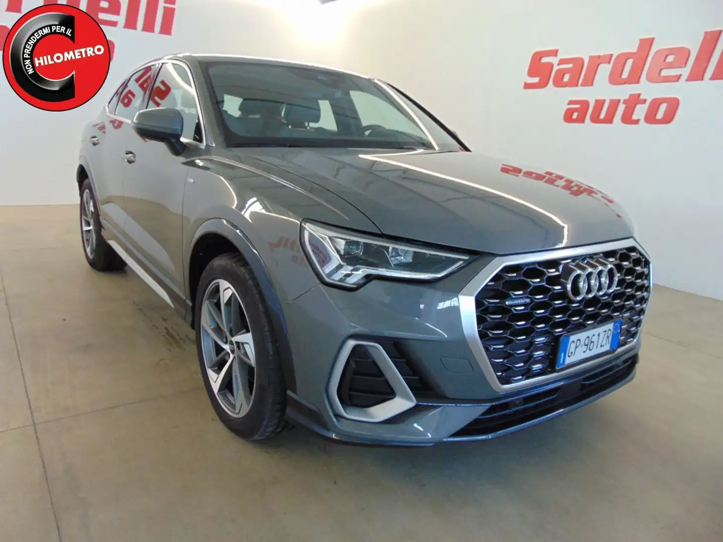 Audi Q3 SPB 35 TDI quattro S tronic S line edition Grigio - 2