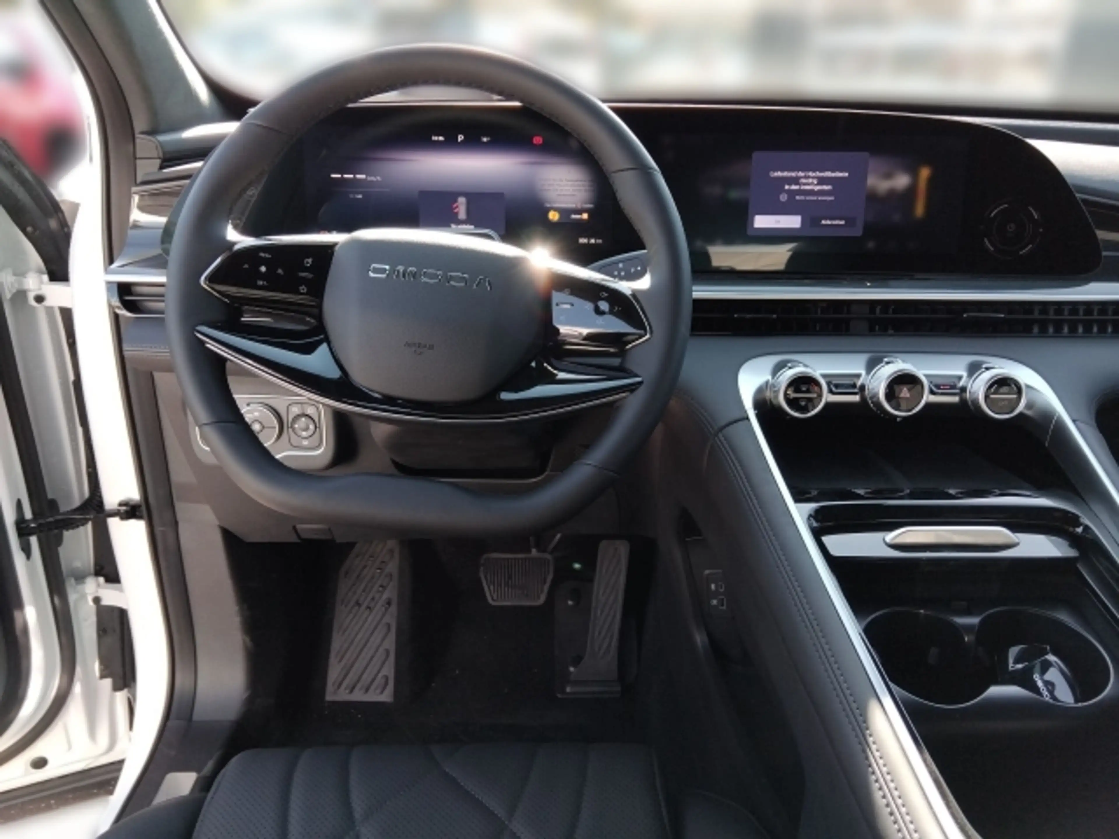 Omoda 9 Omoda 9 Plug-In Hybrid mit SHS und Allrad — photo 13