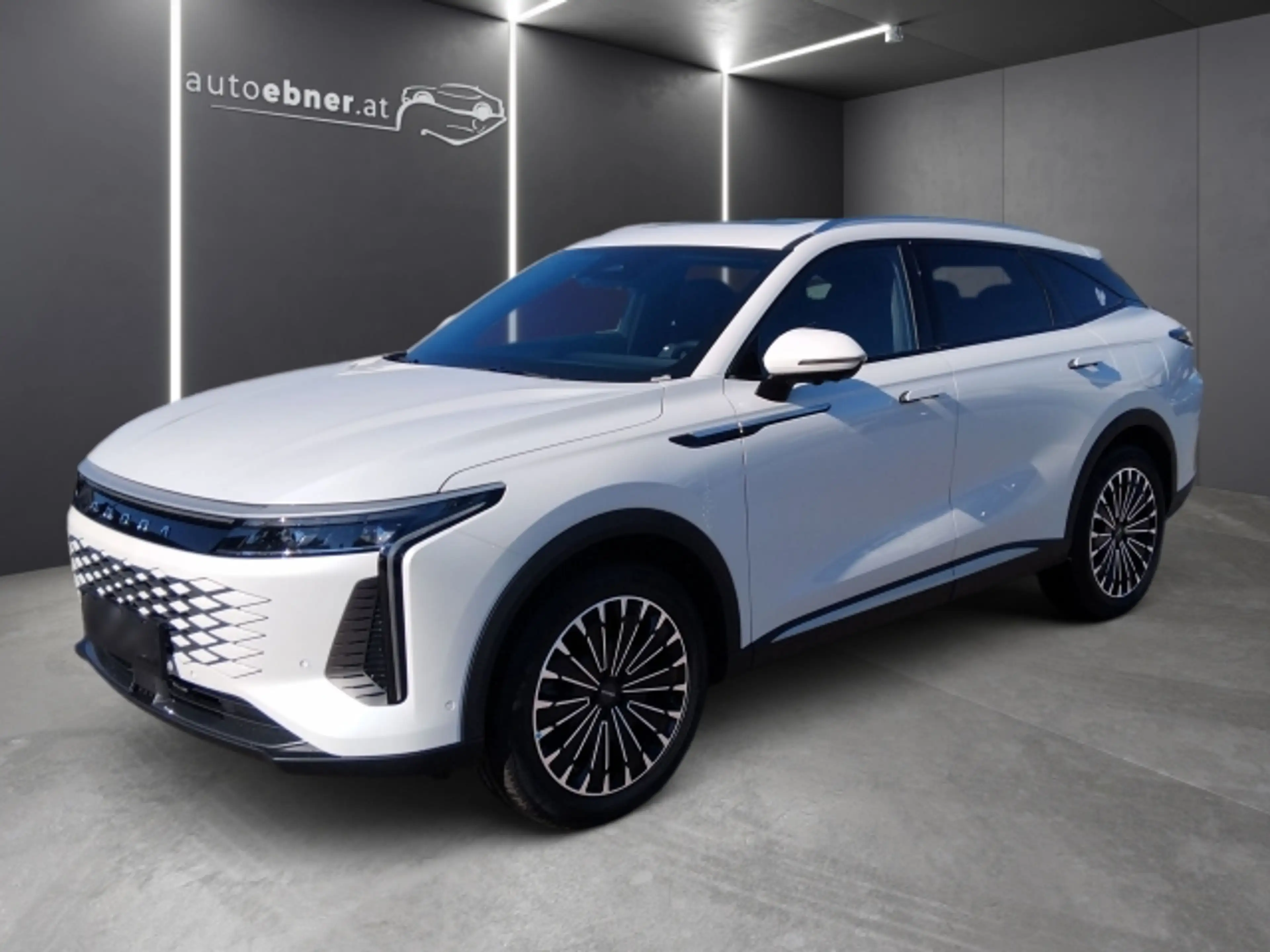 Omoda 9 Omoda 9 Plug-In Hybrid mit SHS und Allrad