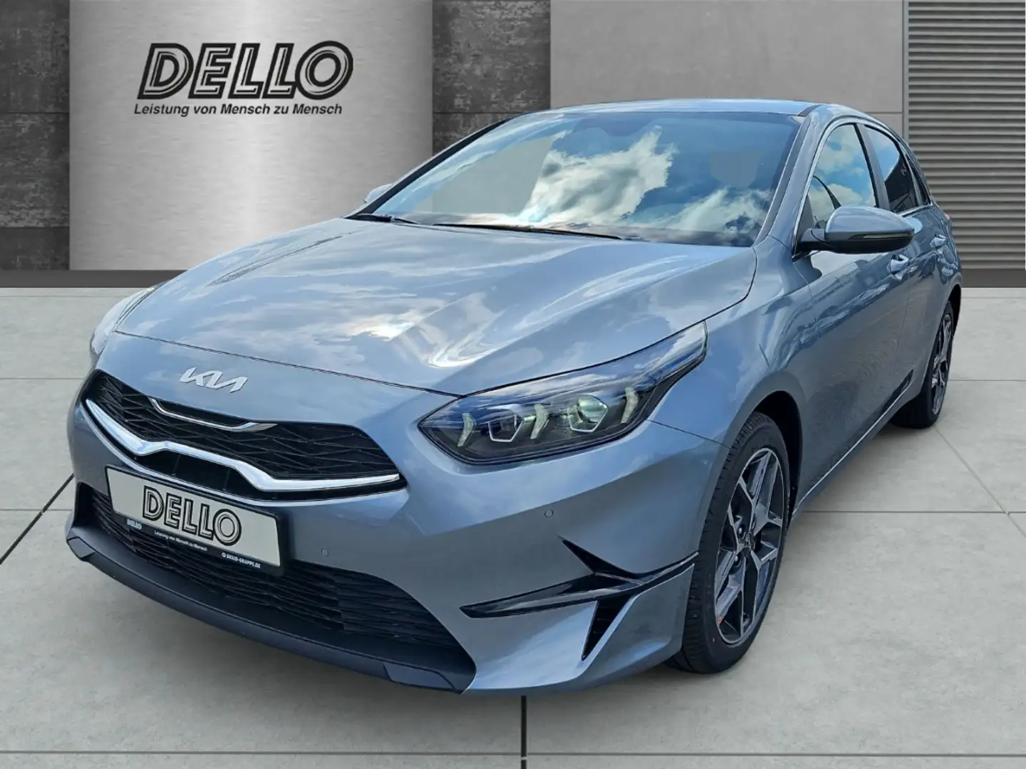 Kia Ceed / cee'd 1.5T 48V 6Gang Ultimate Edition Style-Paket Apple Silber - 1