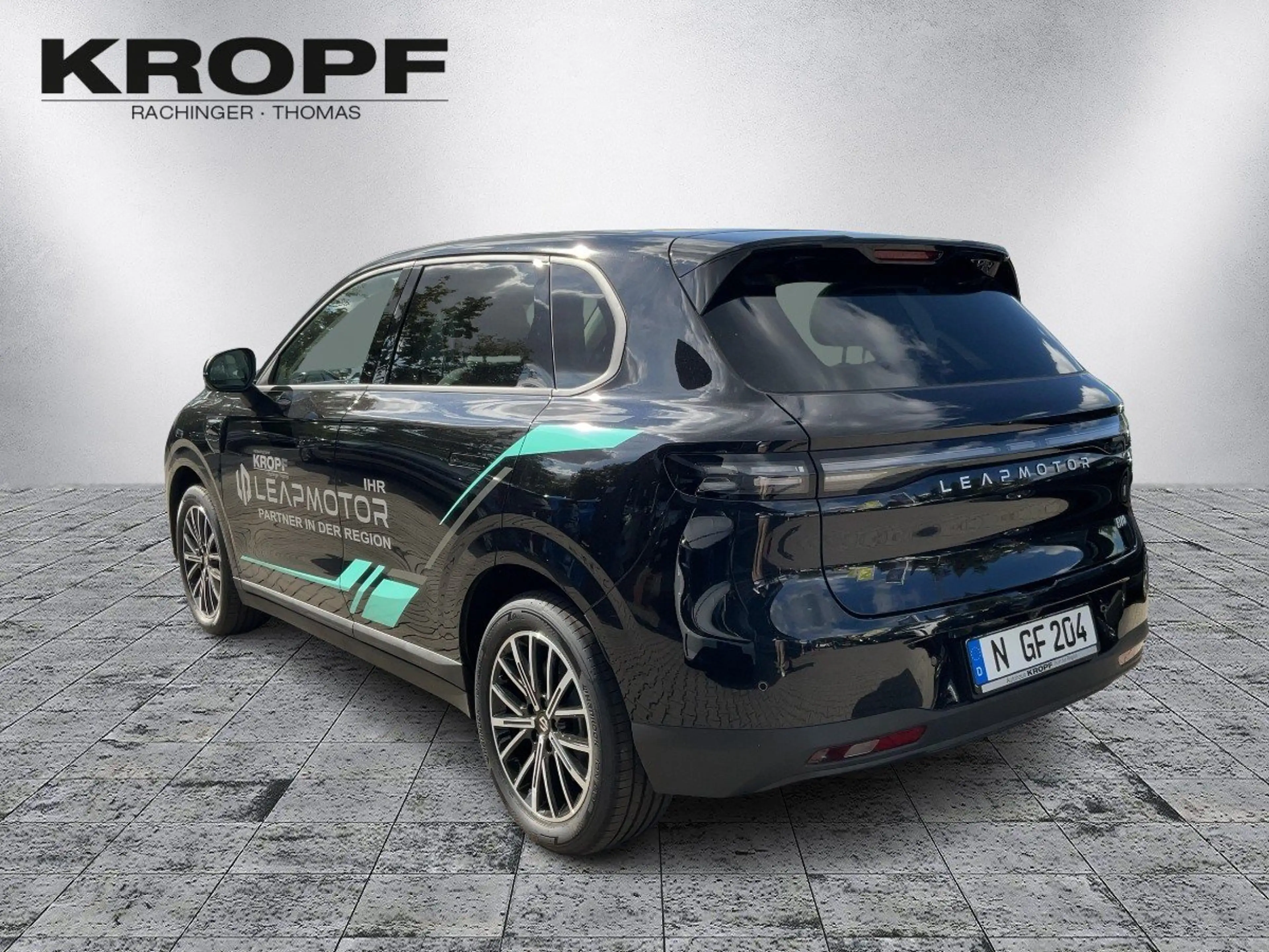 Leapmotor B10 67 W BEV Design Pro Max **ACC+Navi+Pano+SHZ** — photo 4
