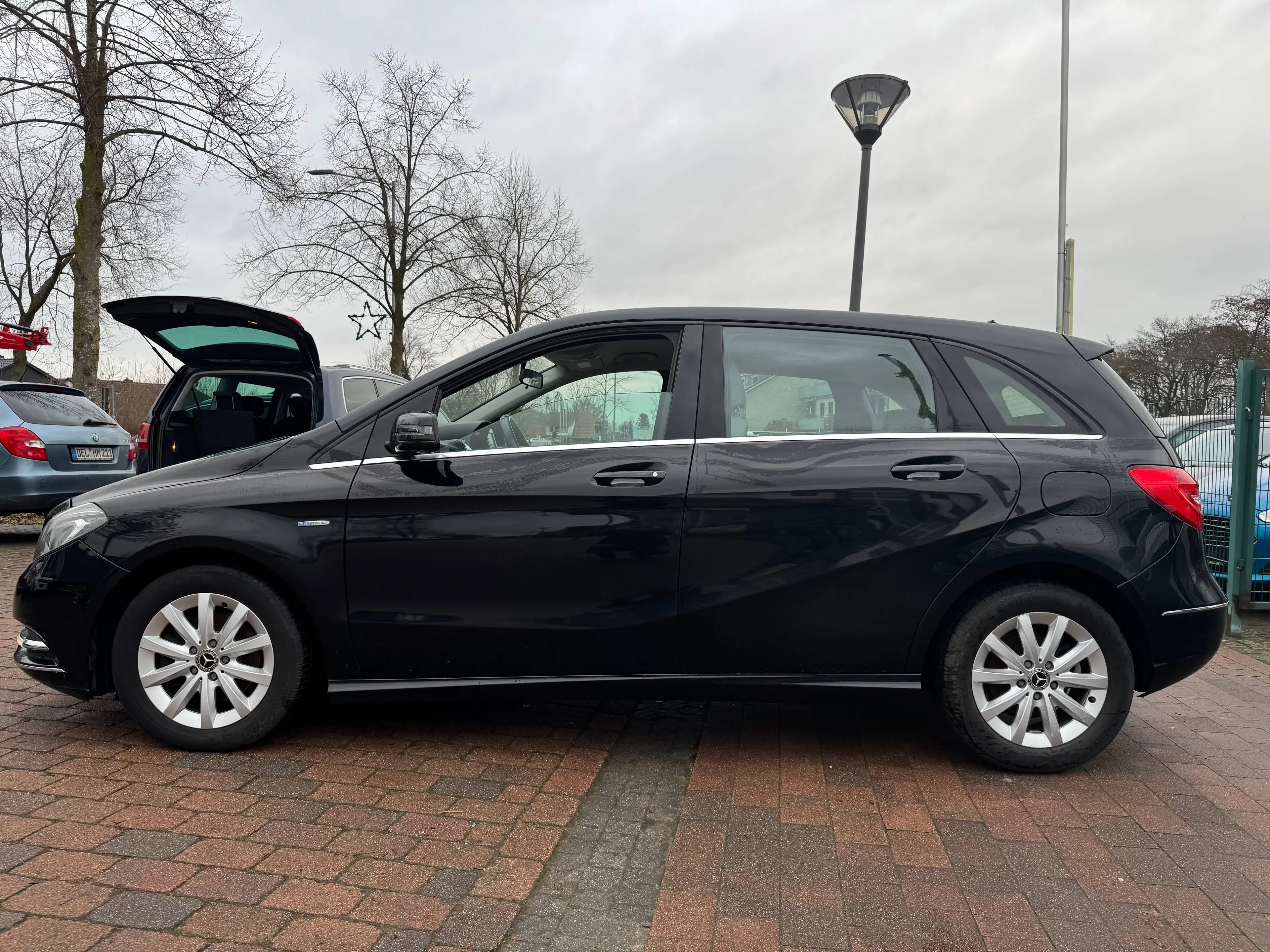 Mercedes-Benz B 200 CDI Automatik-NAV+SHZ+PDC+Tempomat — photo 12