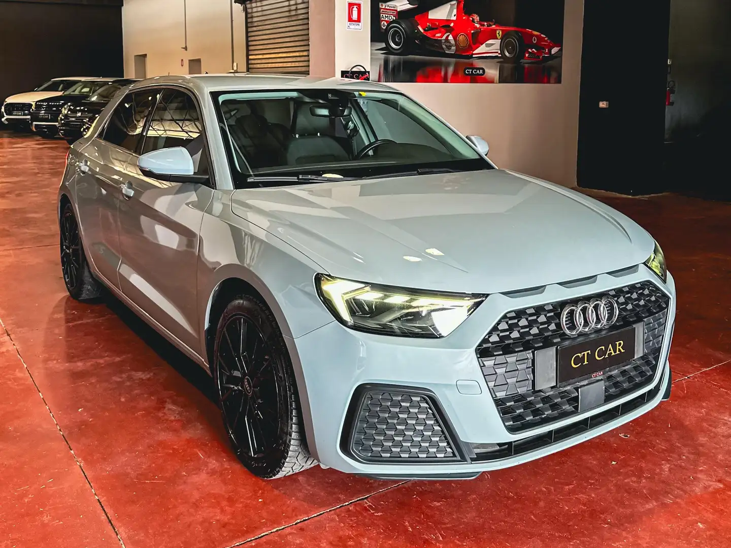 Audi A1 Sportback 25 1.0 tfsi Schwarz - 1