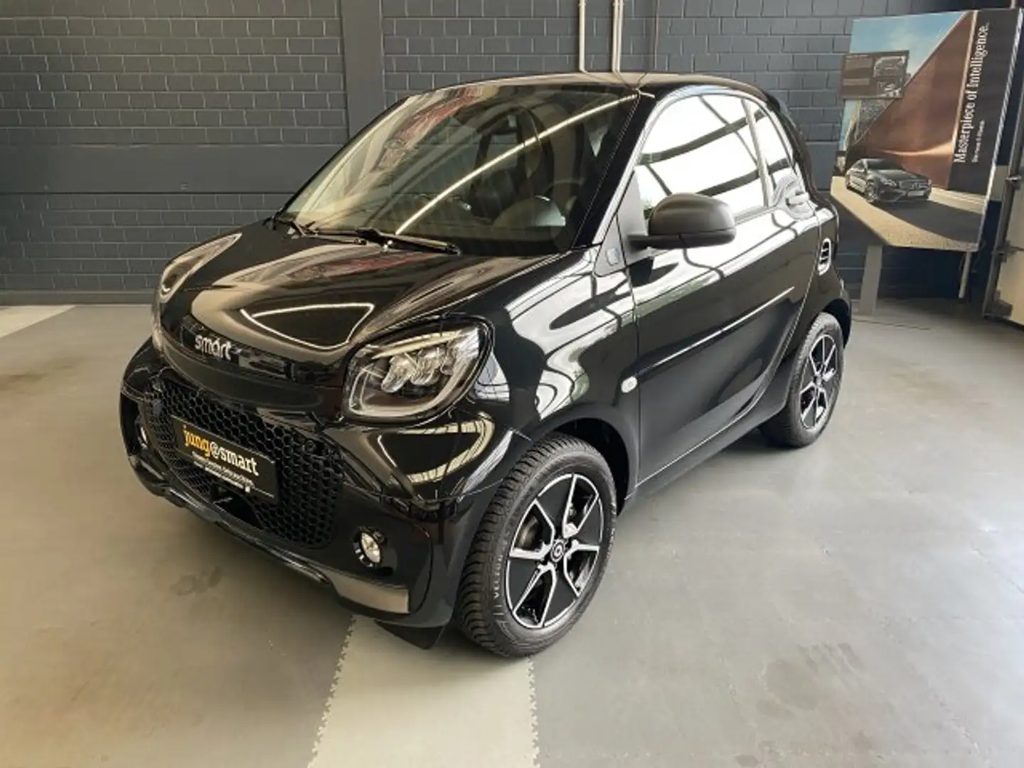 smart forTwo EQ passion Excl. LED Panorama Kamera JBL 15" BC Schwarz - 2