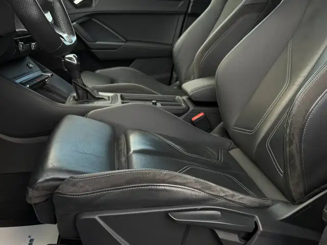 Audi Q3 view 6