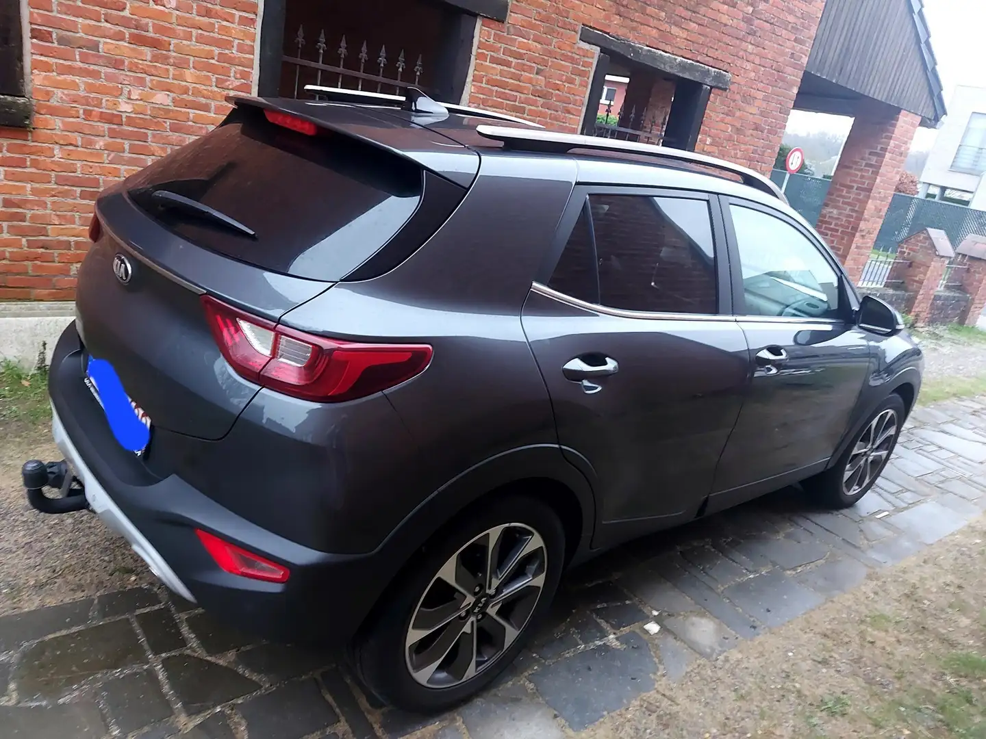 Kia Stonic 1.6 CRDi Edition 7 Grijs - 2