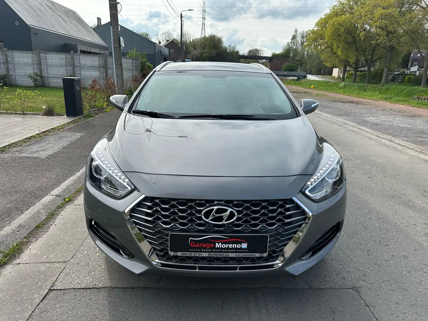 Hyundai i40 SW 1.6 CRDi Feel cuir ch et électrique garantie Gris - 2