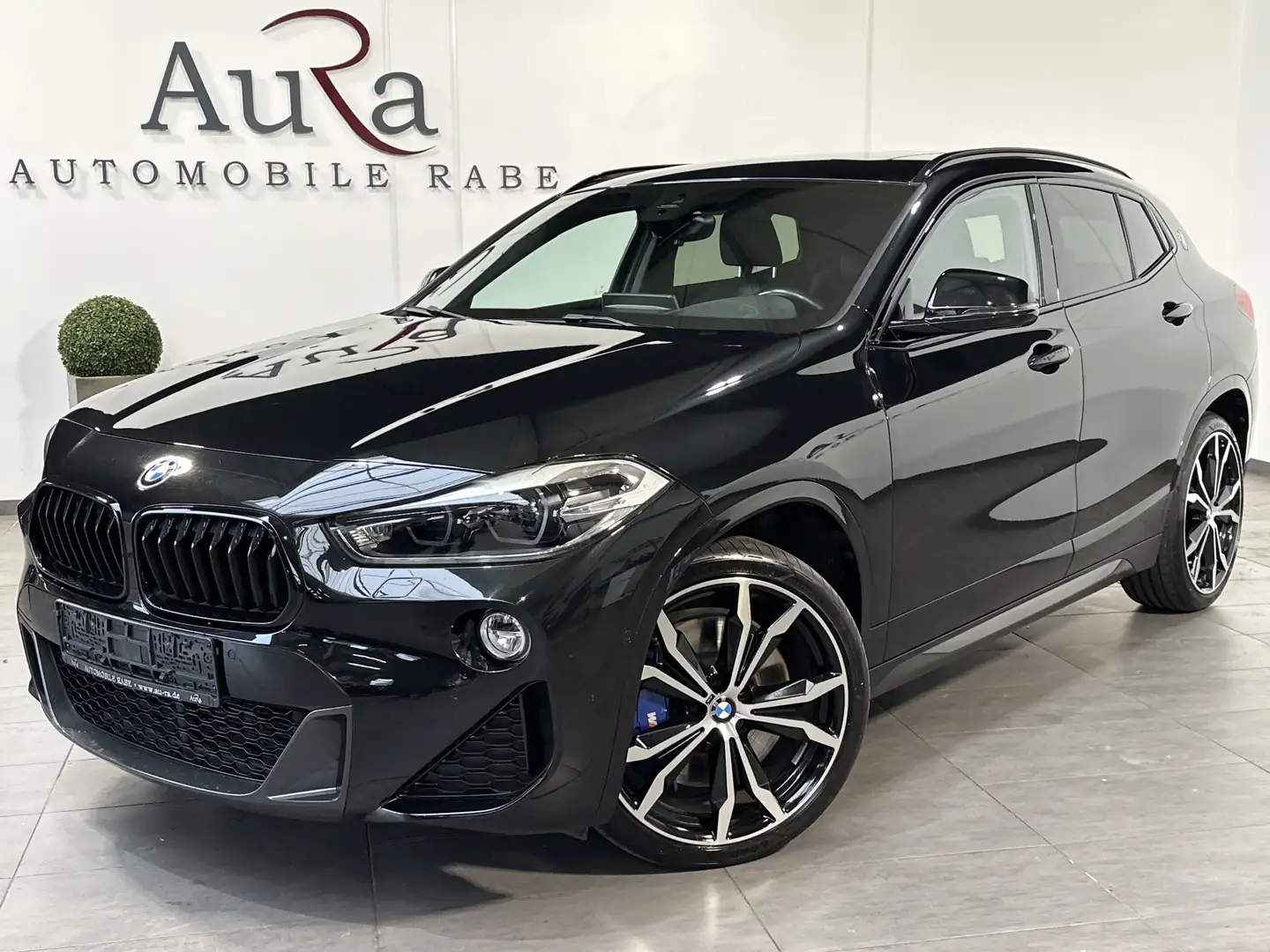 BMW X2 xDrive25d M-Sport NAV+LED+PANO+AHK+KAM+20ZOLL Noir - 1