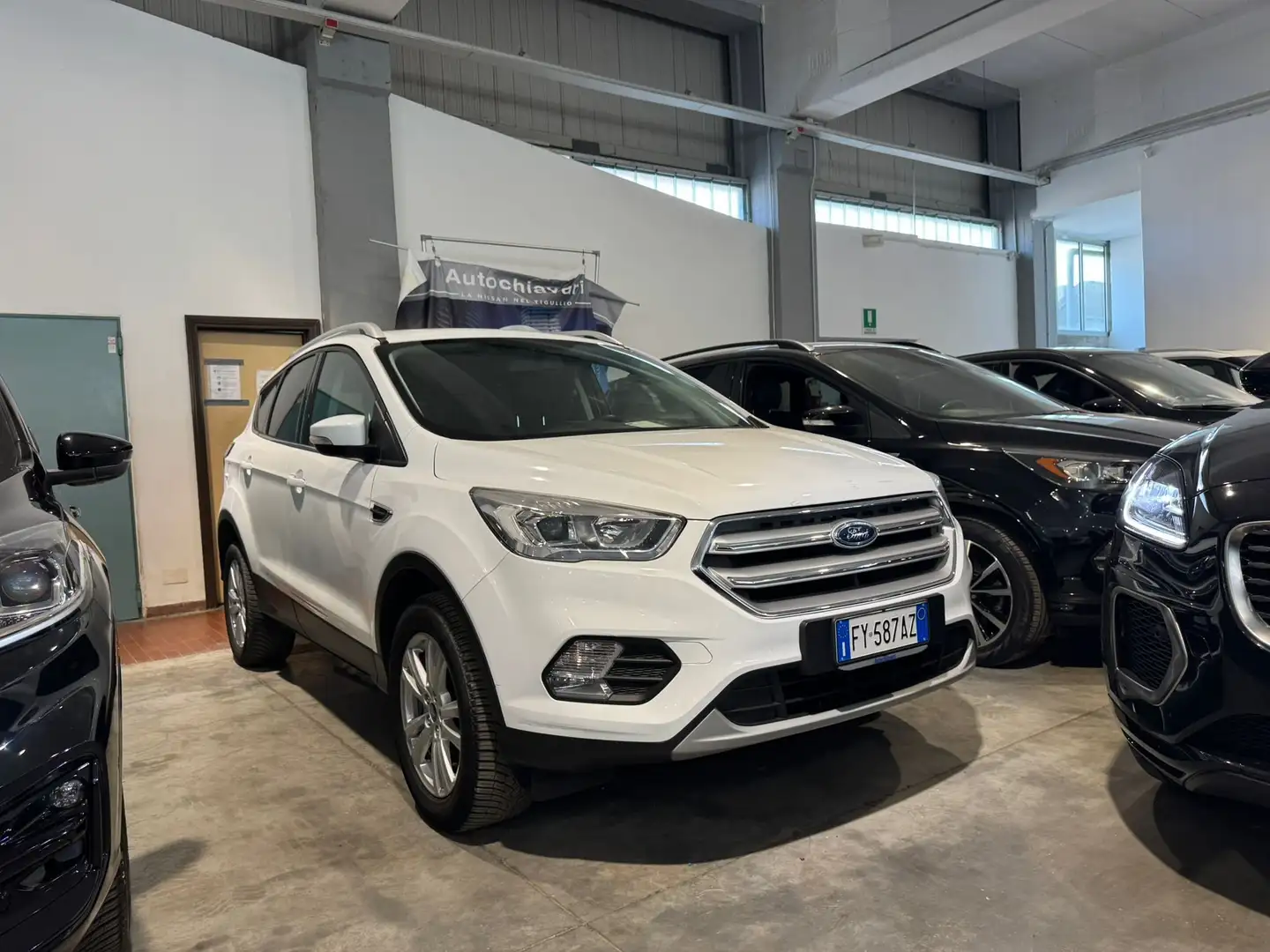 Ford Kuga 1.5 ecoboost Business s Bianco - 1