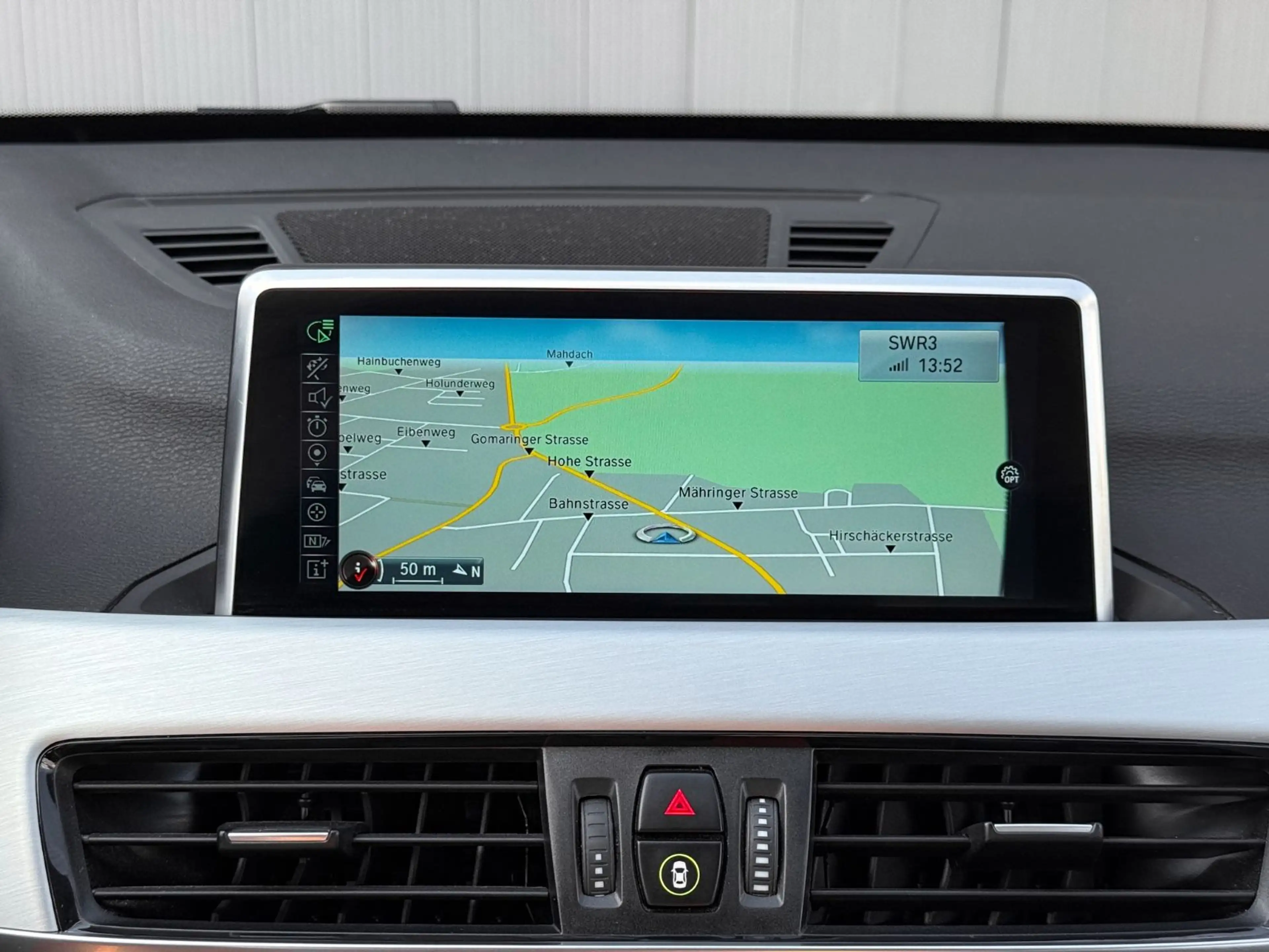 BMW X1 xD 20i SportLine HUD|ACC|LED|ASSIST+|AHK|1.HD — photo 14
