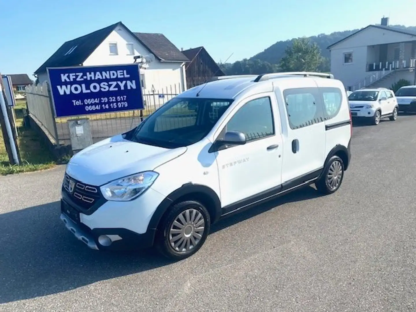 Dacia Dokker Stepway SensationTCe 115 NAVI !1BESITZ SERVICEHEFT Wit - 1