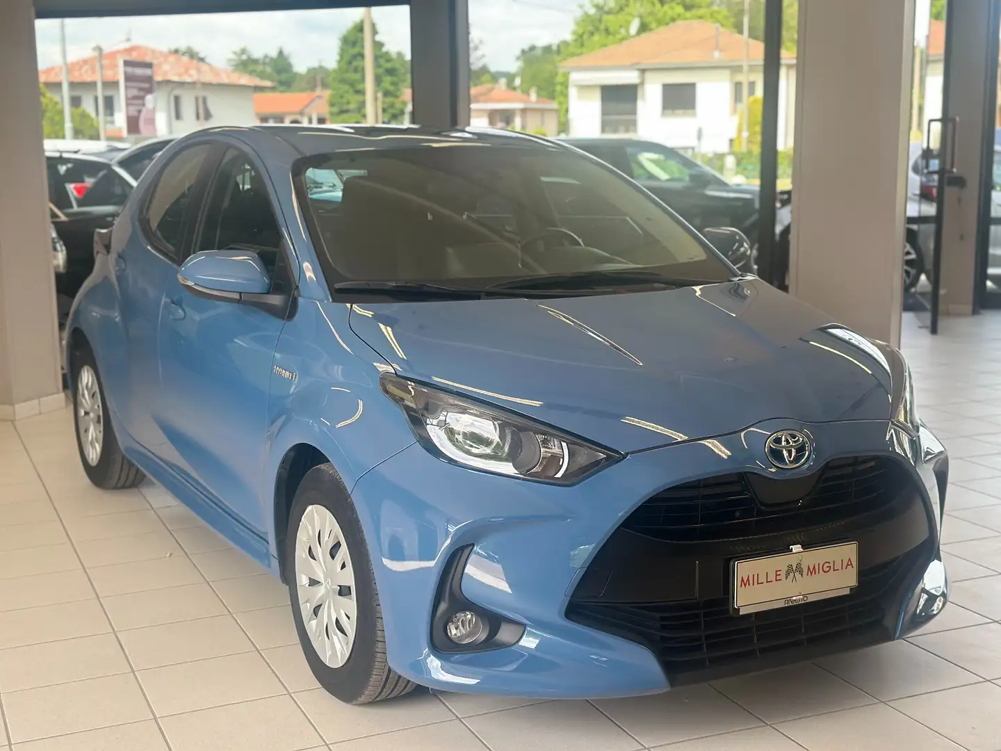 Toyota Yaris Yaris 1.5 Hybrid Blau - 1