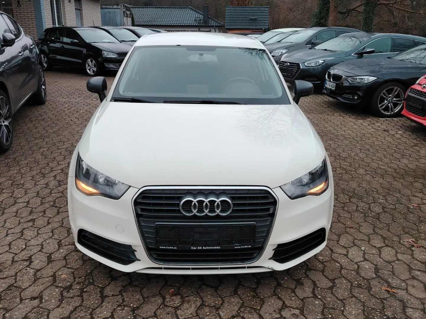 Audi A1 Sportback Attraction / Sitzheizung / Weiß - 2