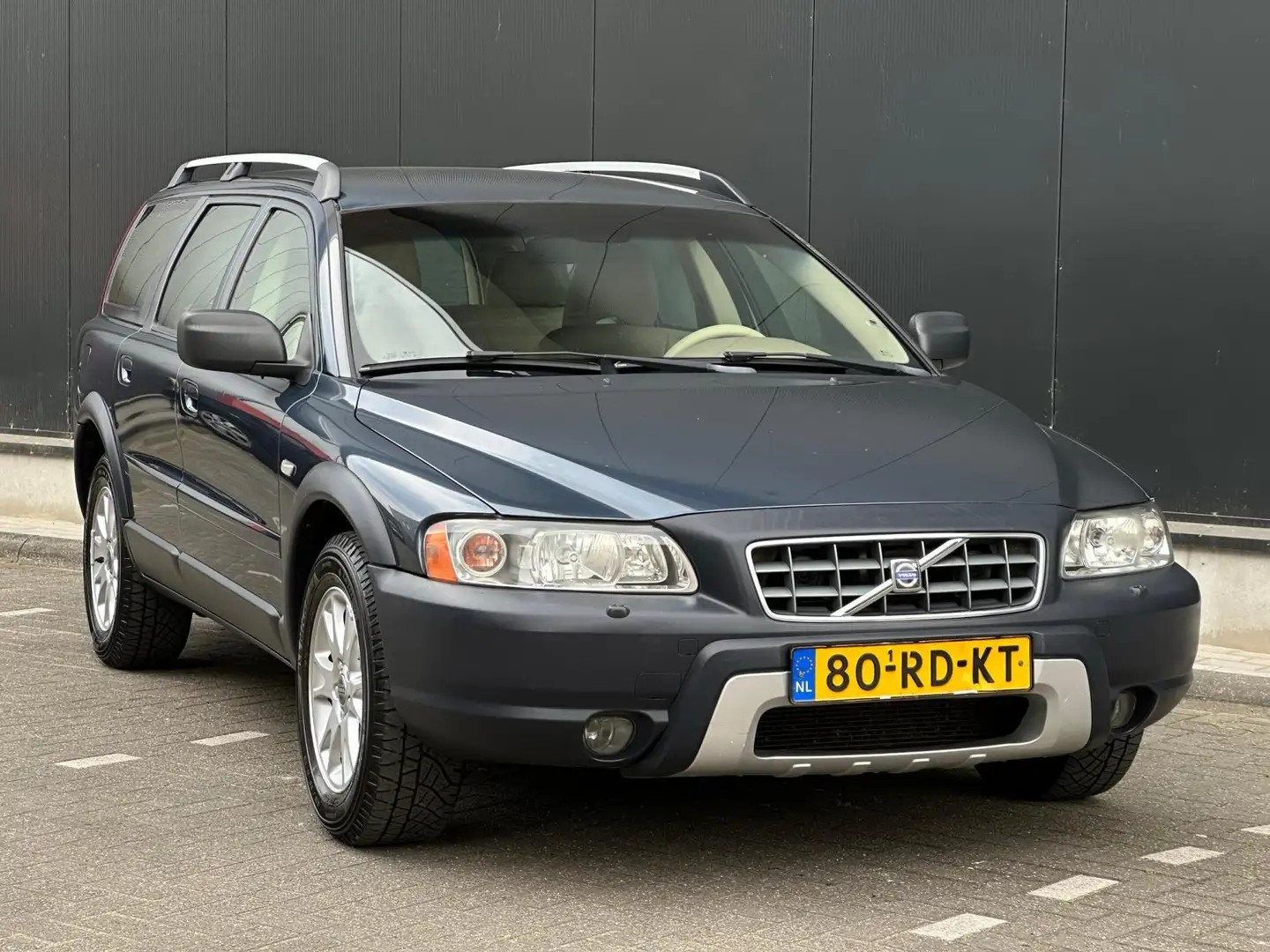 Volvo XC70 2.5 T Summum MEMORY/LEDER/CRUISE | NETTE YOUNGTIME Kék - 2