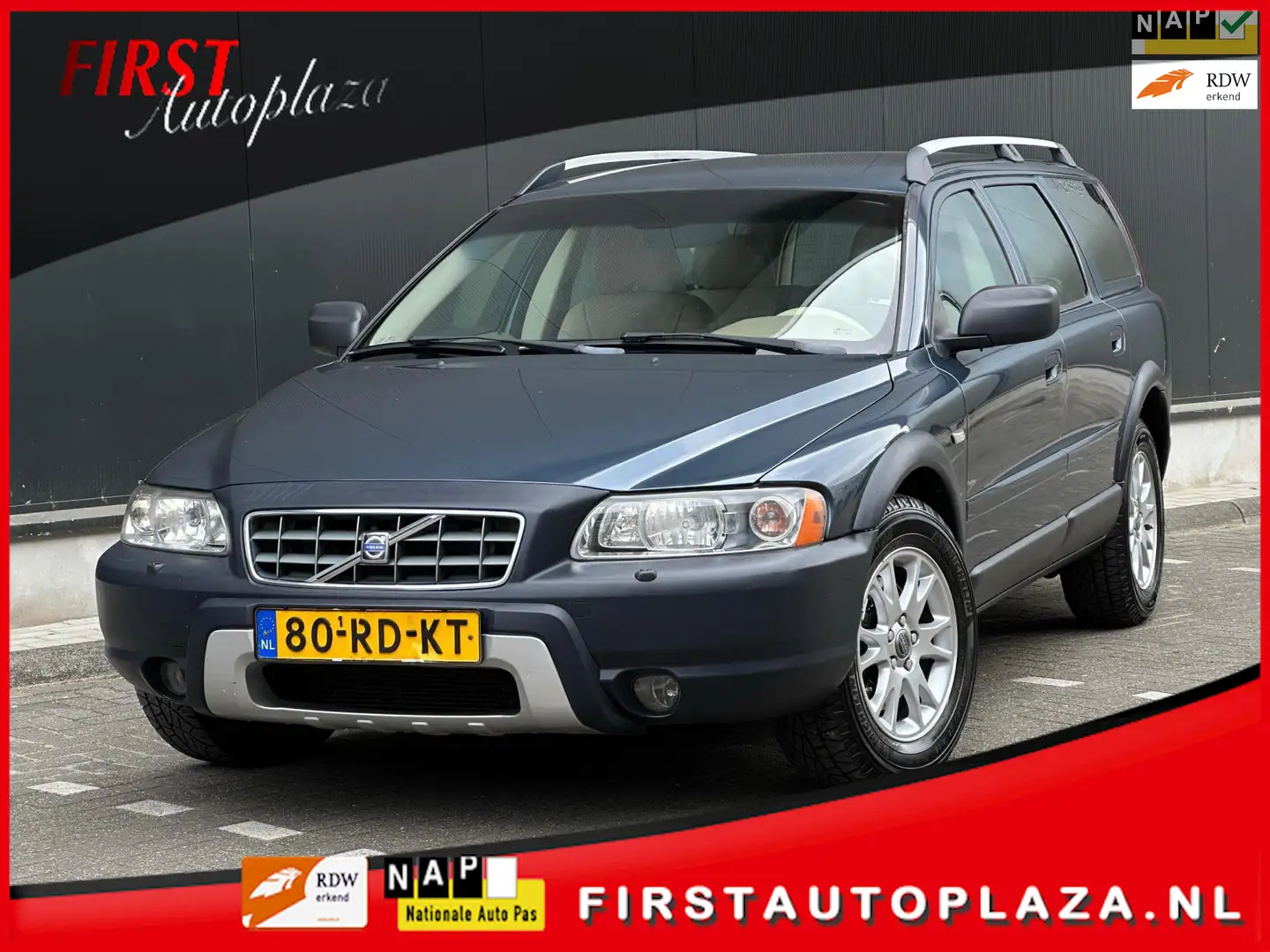 Volvo XC70 2.5 T Summum MEMORY/LEDER/CRUISE | NETTE YOUNGTIME Kék - 1