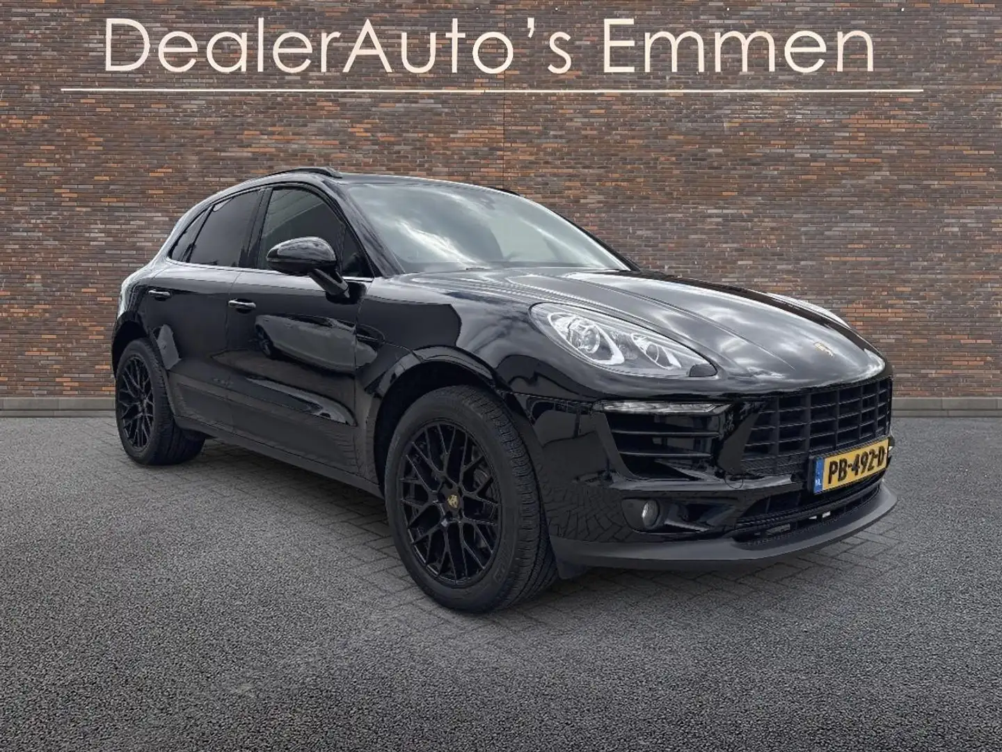 Porsche Macan 2.0 T PANODAK LEDER XENON NAVIGATIE Zwart - 1
