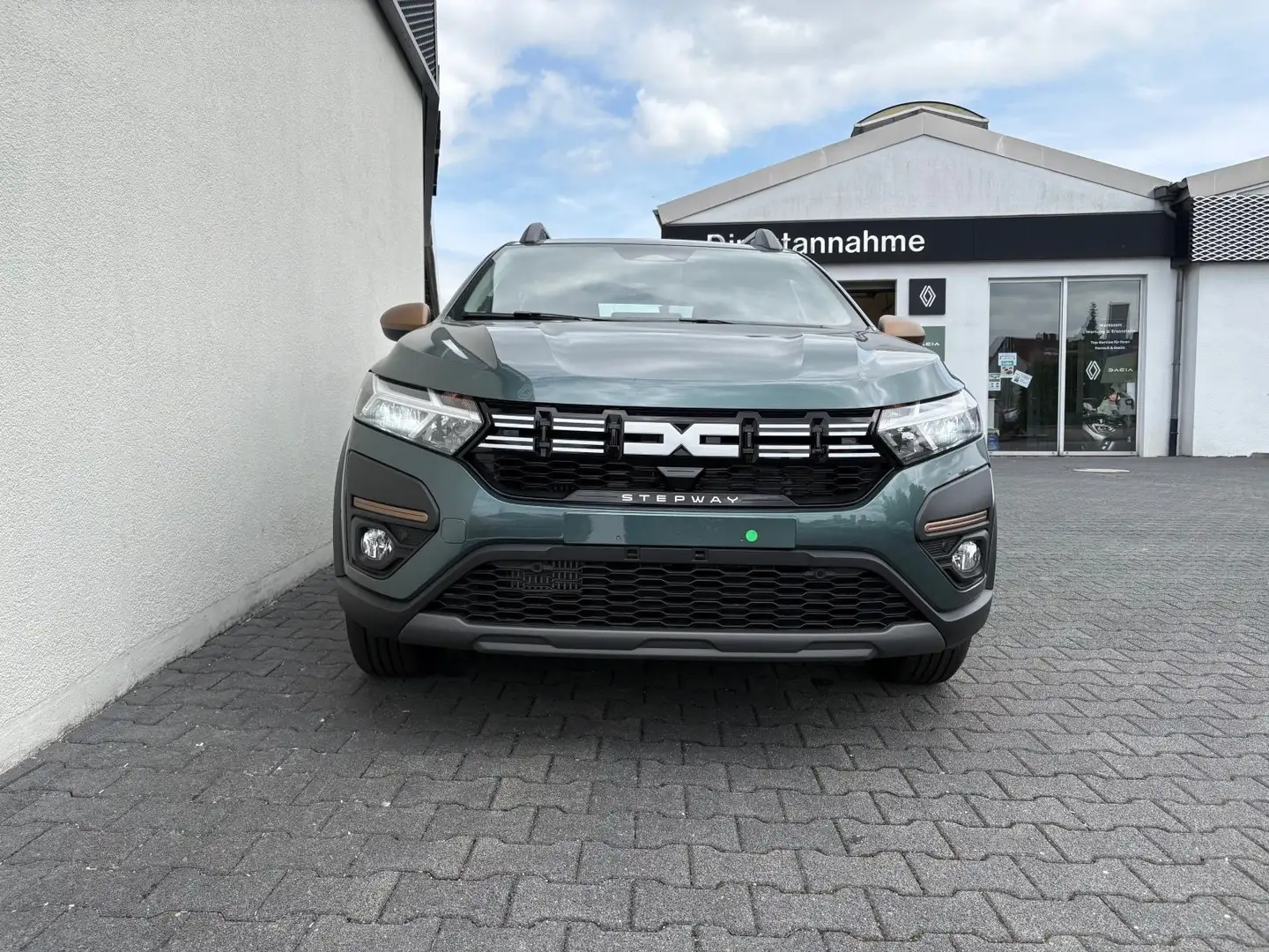 Dacia Sandero III Stepway Extreme TCe 90 auto Grün - 2