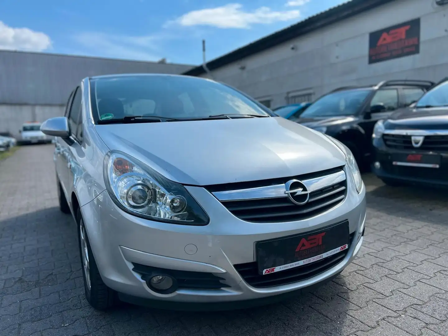 Opel Corsa D 1.2 Innovation, TÜV NEU, Klima, PDC,Navi Plateado - 1