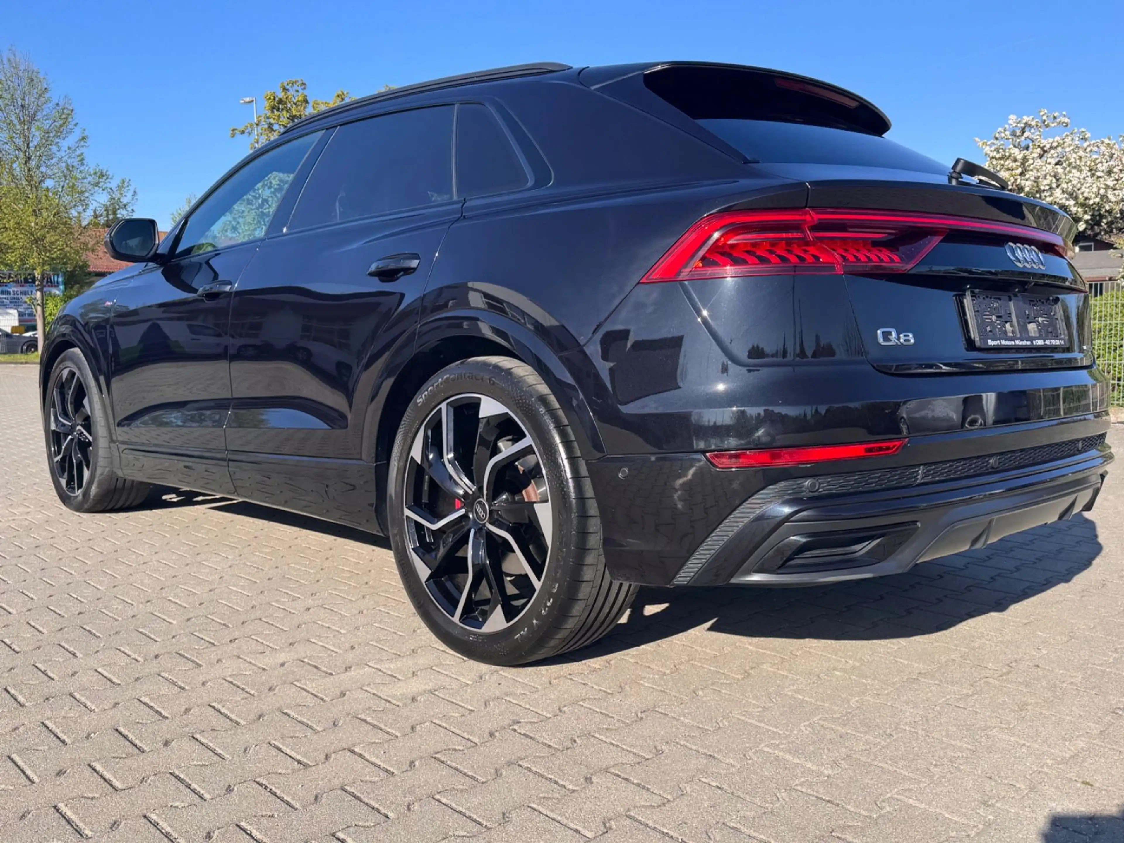 Audi Q8 50TDI quattro 3x S Line B&O Pano RAUTE Matrix — photo 11