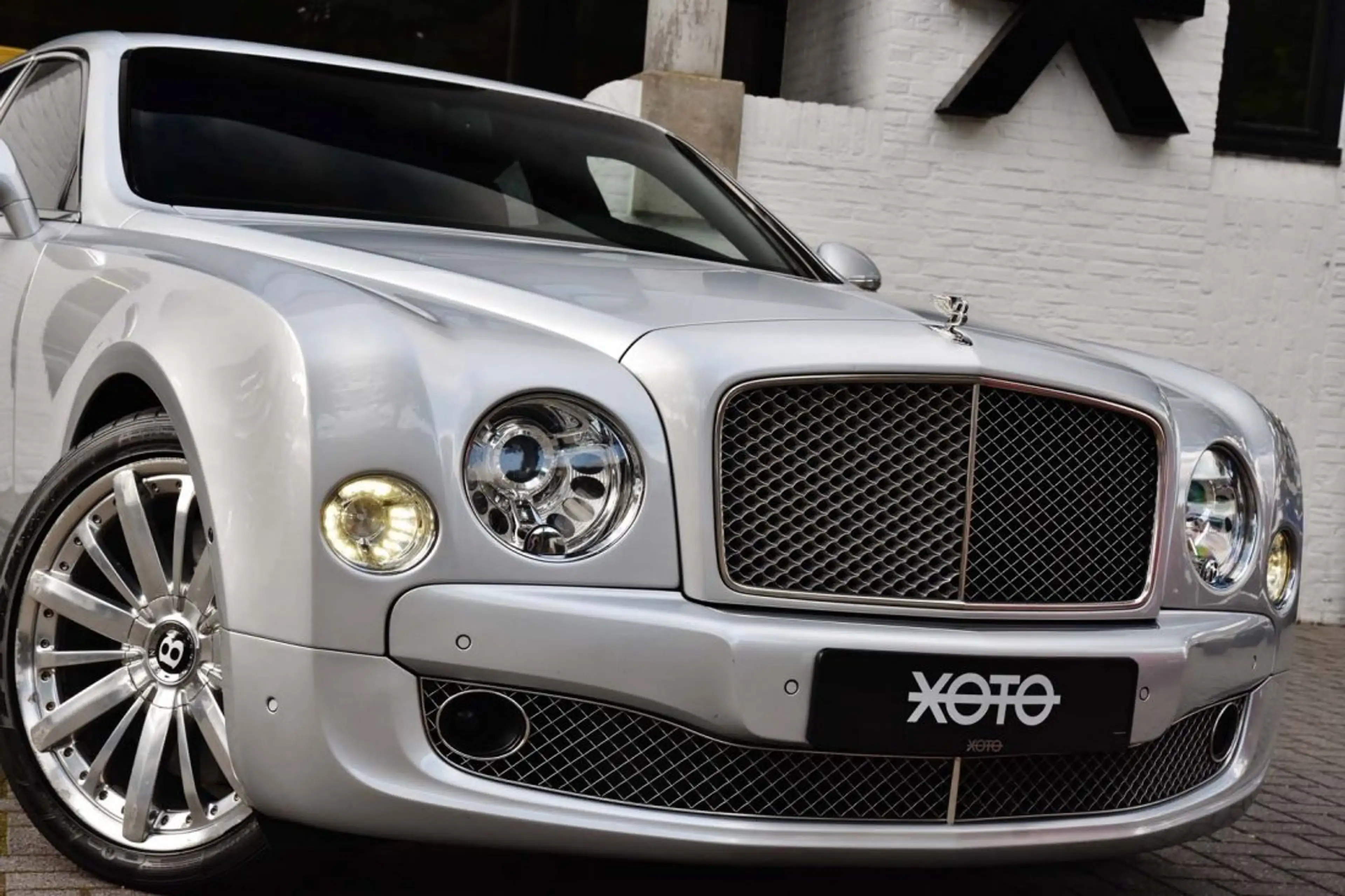 Bentley Mulsanne 6.75 BITURBO V8 MULLINER ***TOP CONDITION*** — photo 2