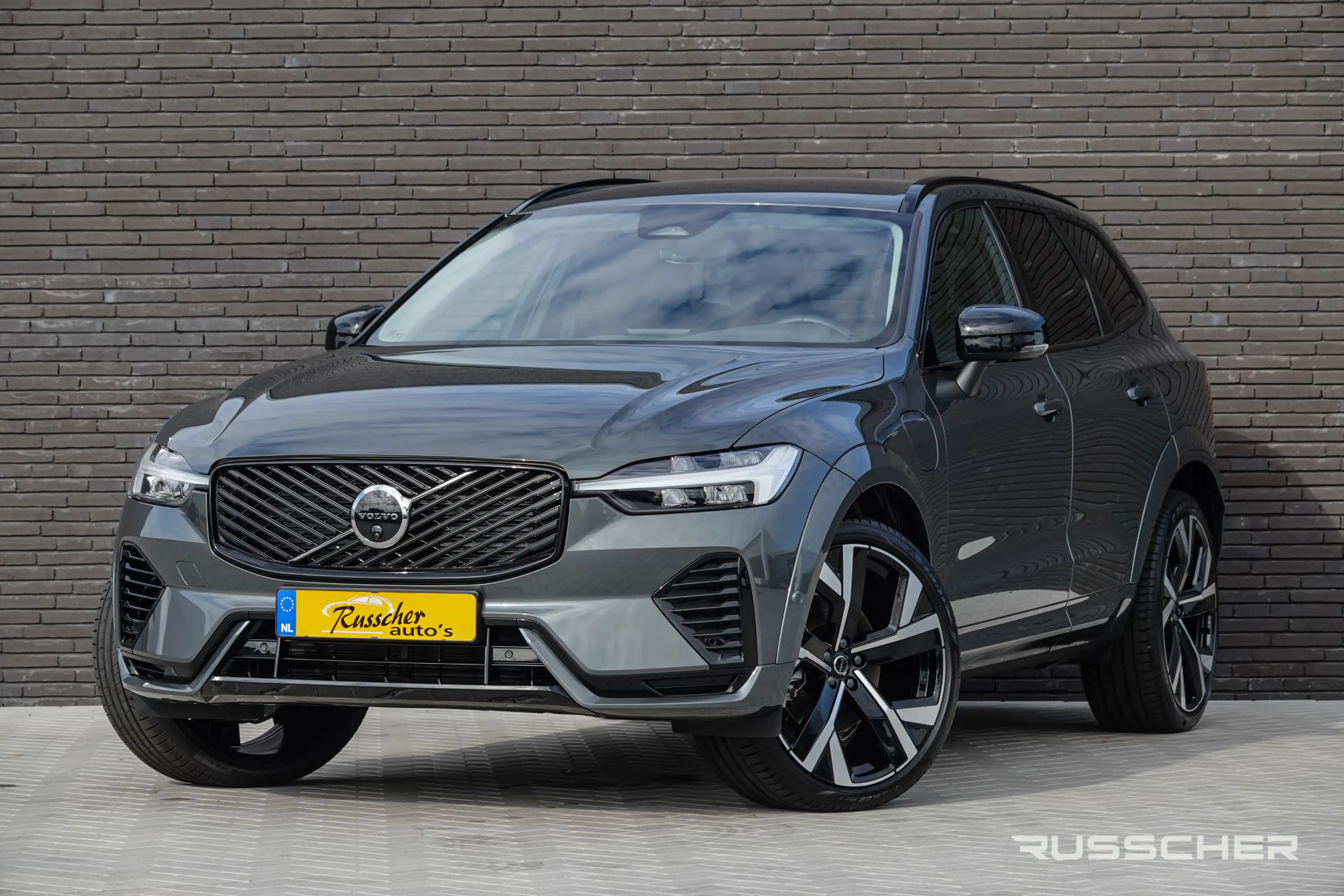 Volvo XC60 2.0 T8 456Pk | Plug-in hybrid | Plus Dark | AWD | — photo 24