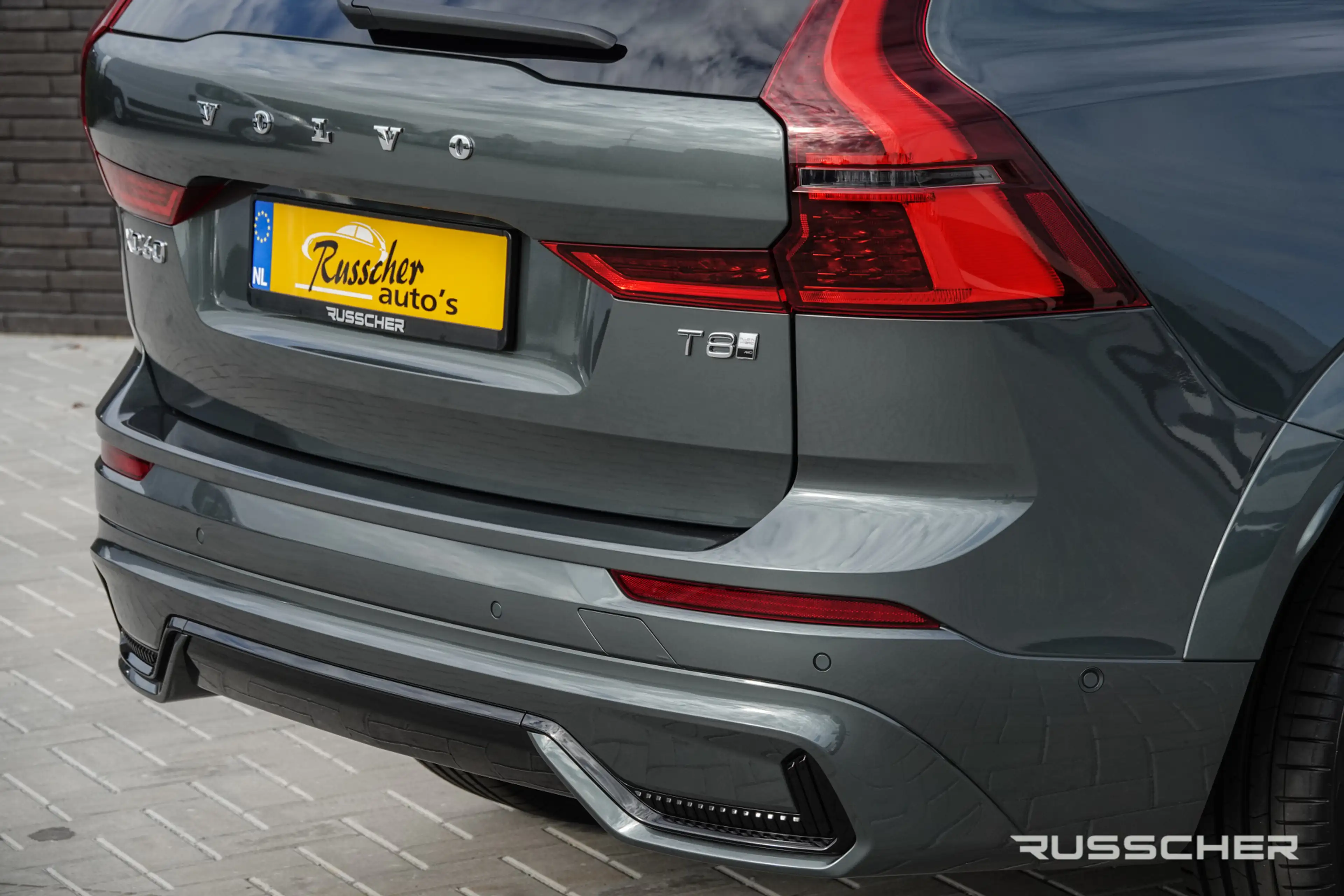 Volvo XC60 2.0 T8 456Pk | Plug-in hybrid | Plus Dark | AWD | — photo 48