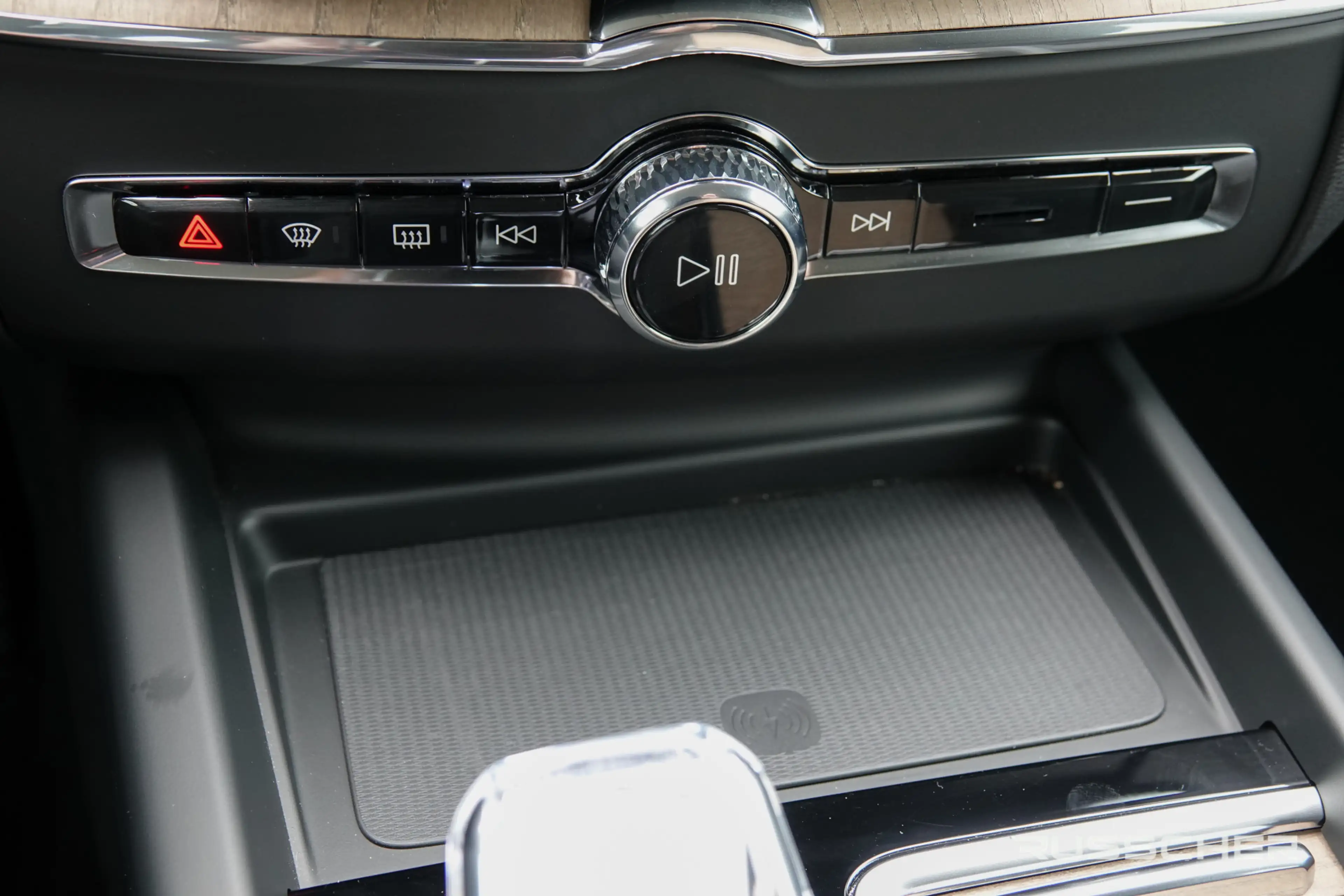 Volvo XC60 2.0 T8 456Pk | Plug-in hybrid | Plus Dark | AWD | — photo 31