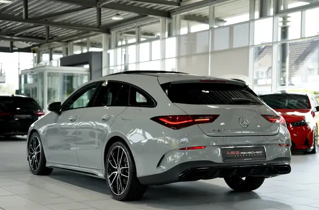 Mercedes-Benz CLA view 9