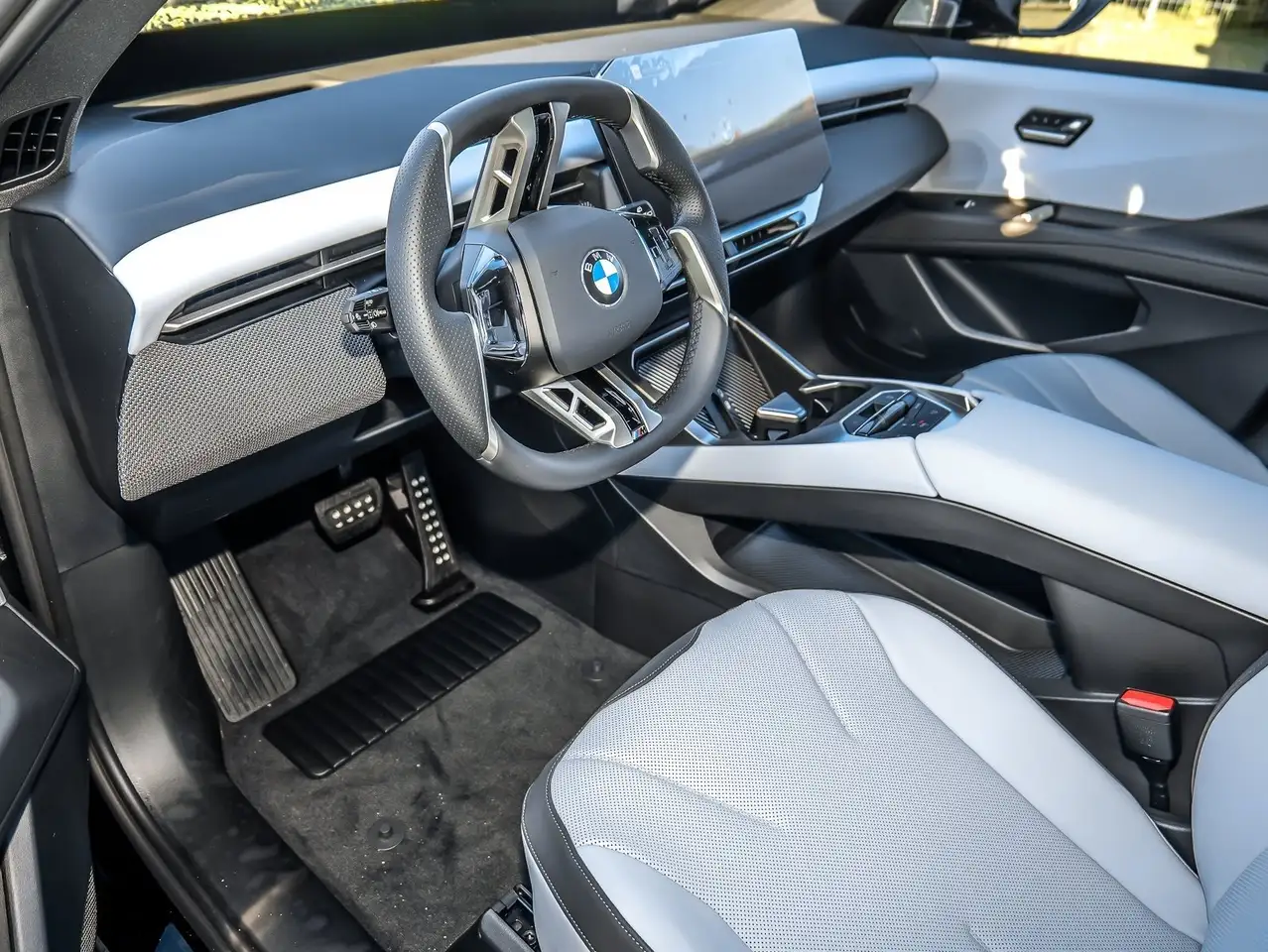 BMW iX3 50 xDrive 21" M Sport 360° ACC H/K Pano LKH 8