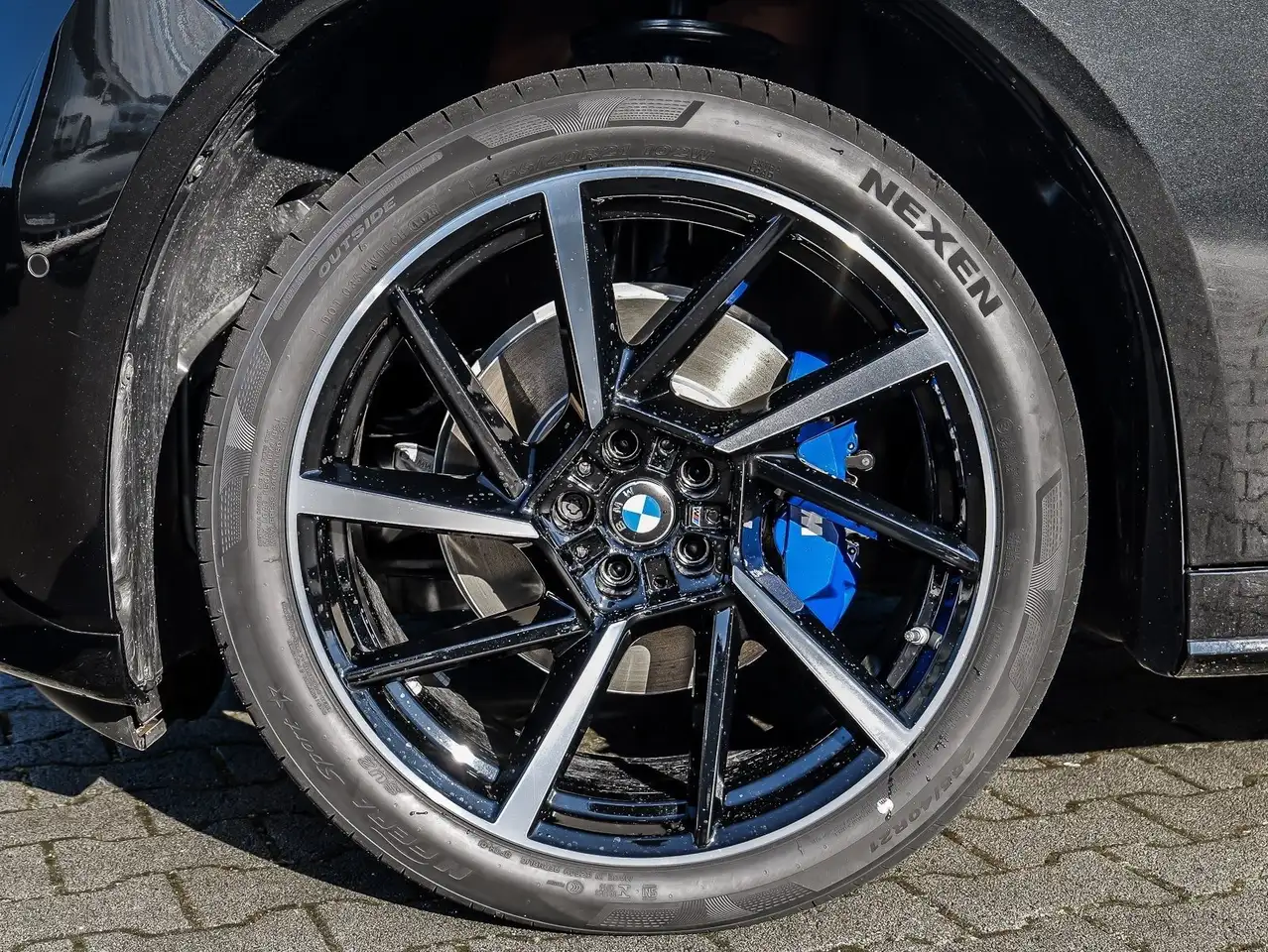 BMW iX3 50 xDrive 21" M Sport 360° ACC H/K Pano LKH 7