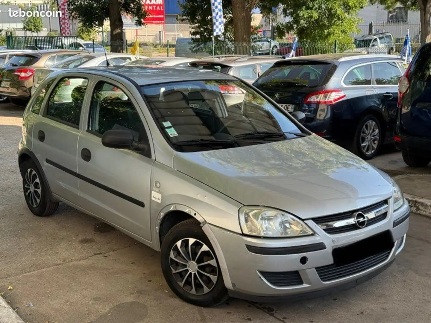 Opel Corsa Phase 2 1.2i 80CV Boîte auto année 03-2006 130.000 Gris - 2