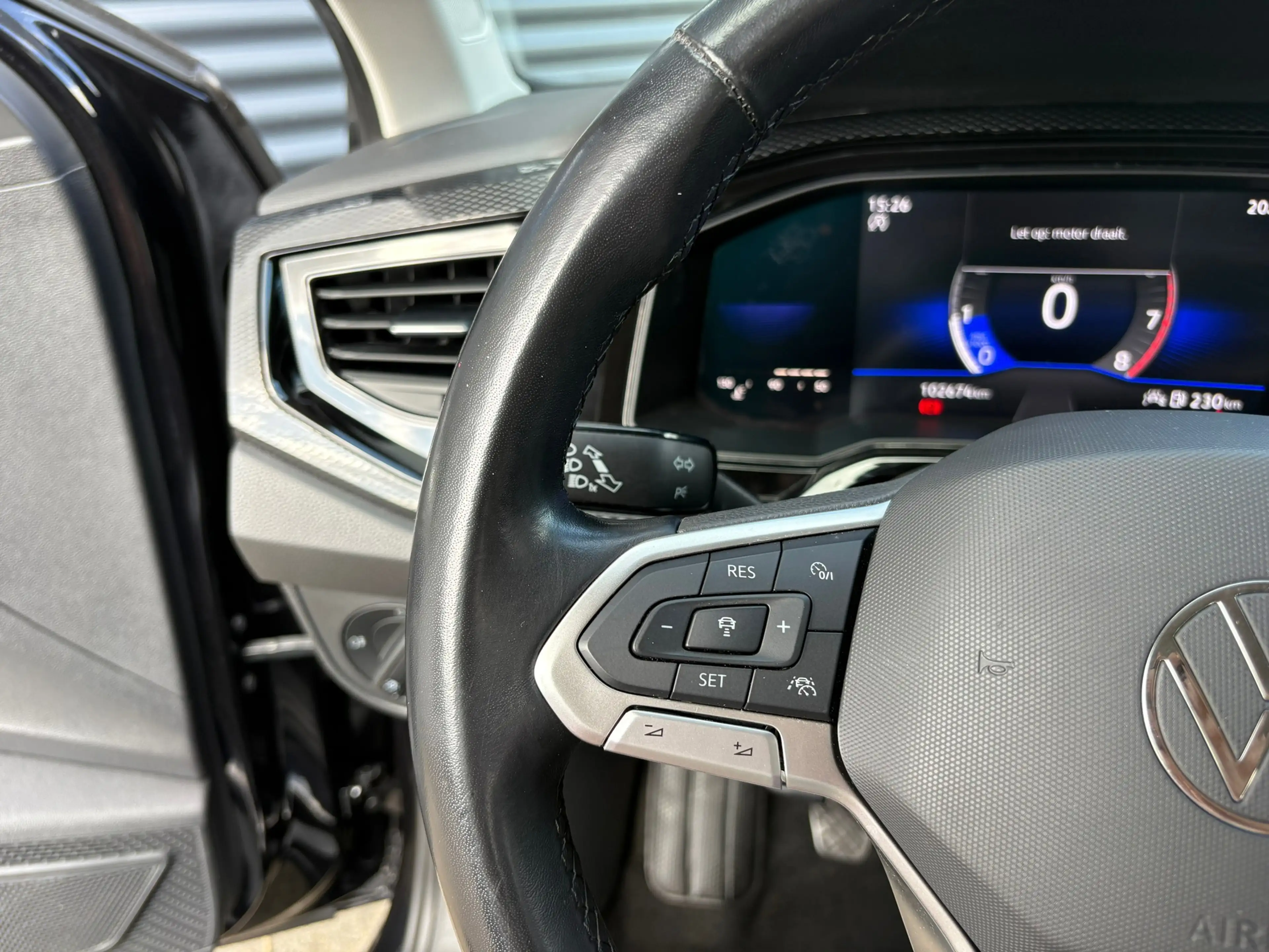 Volkswagen Polo 1.0 TSI Life LM VELGEN/ CARPLAY/ PARKEERSENSOREN — photo 11