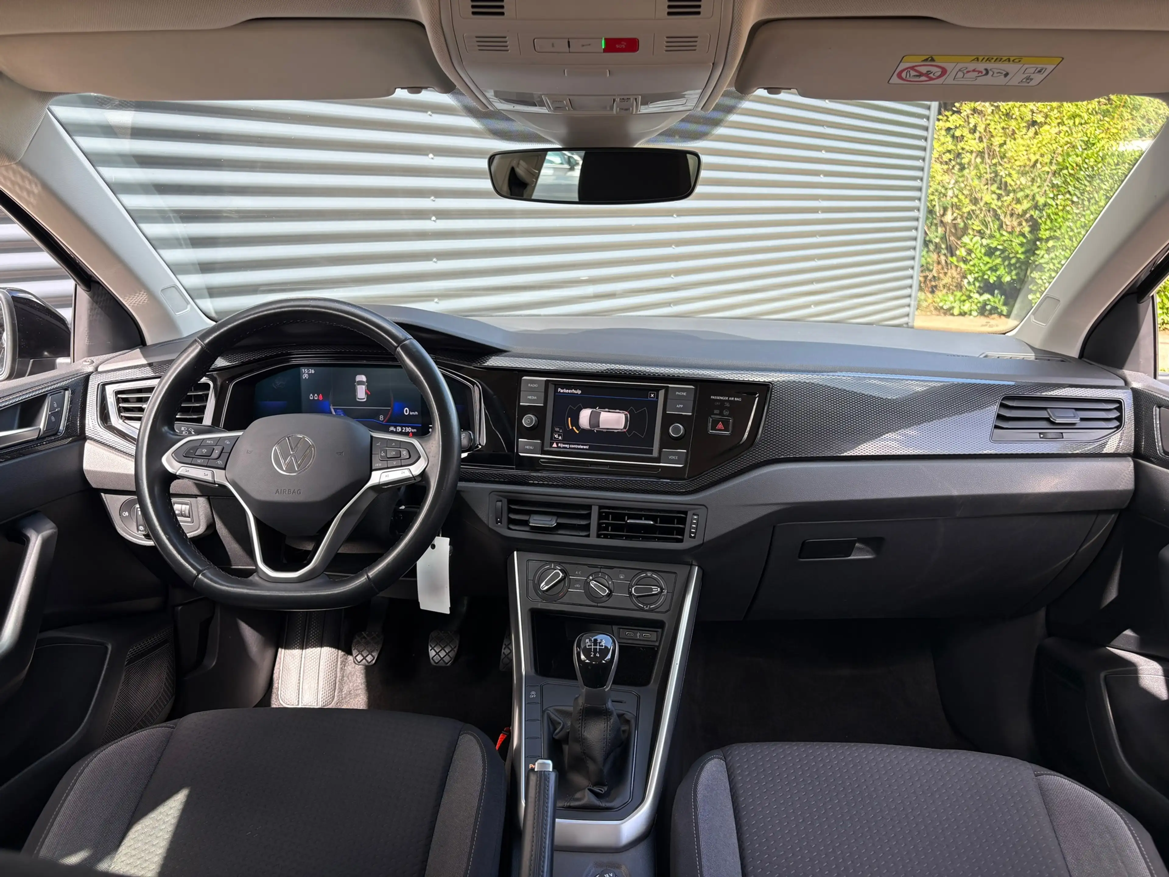 Volkswagen Polo 1.0 TSI Life LM VELGEN/ CARPLAY/ PARKEERSENSOREN — photo 8