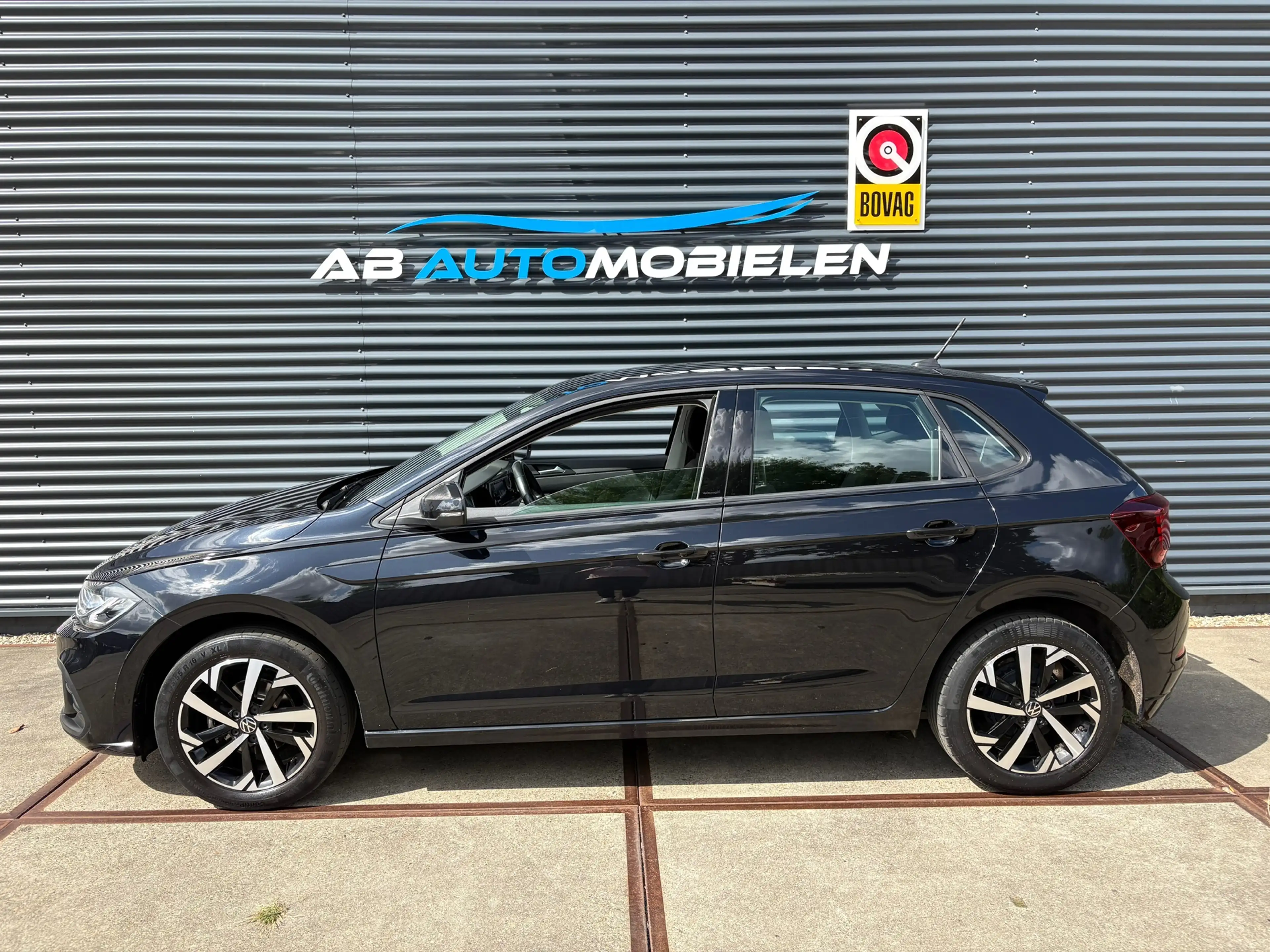 Volkswagen Polo 1.0 TSI Life LM VELGEN/ CARPLAY/ PARKEERSENSOREN — photo 2