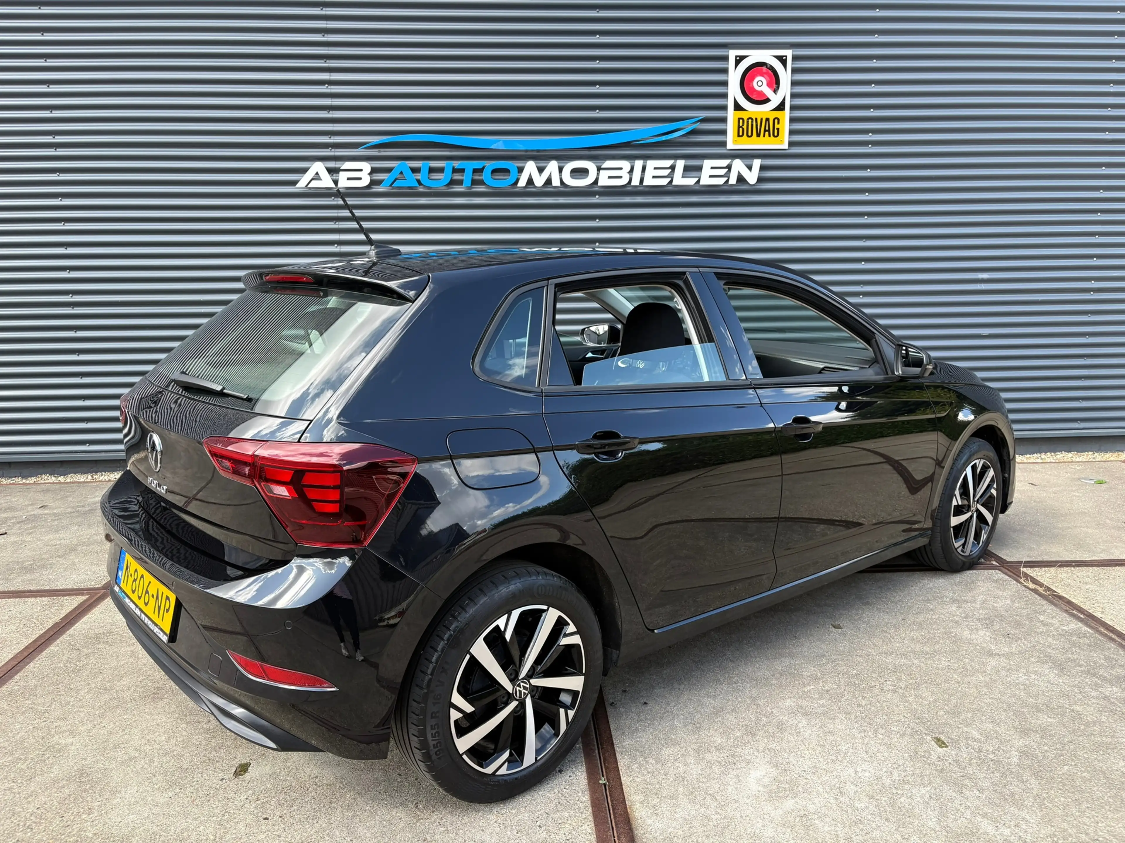 Volkswagen Polo 1.0 TSI Life LM VELGEN/ CARPLAY/ PARKEERSENSOREN — photo 4